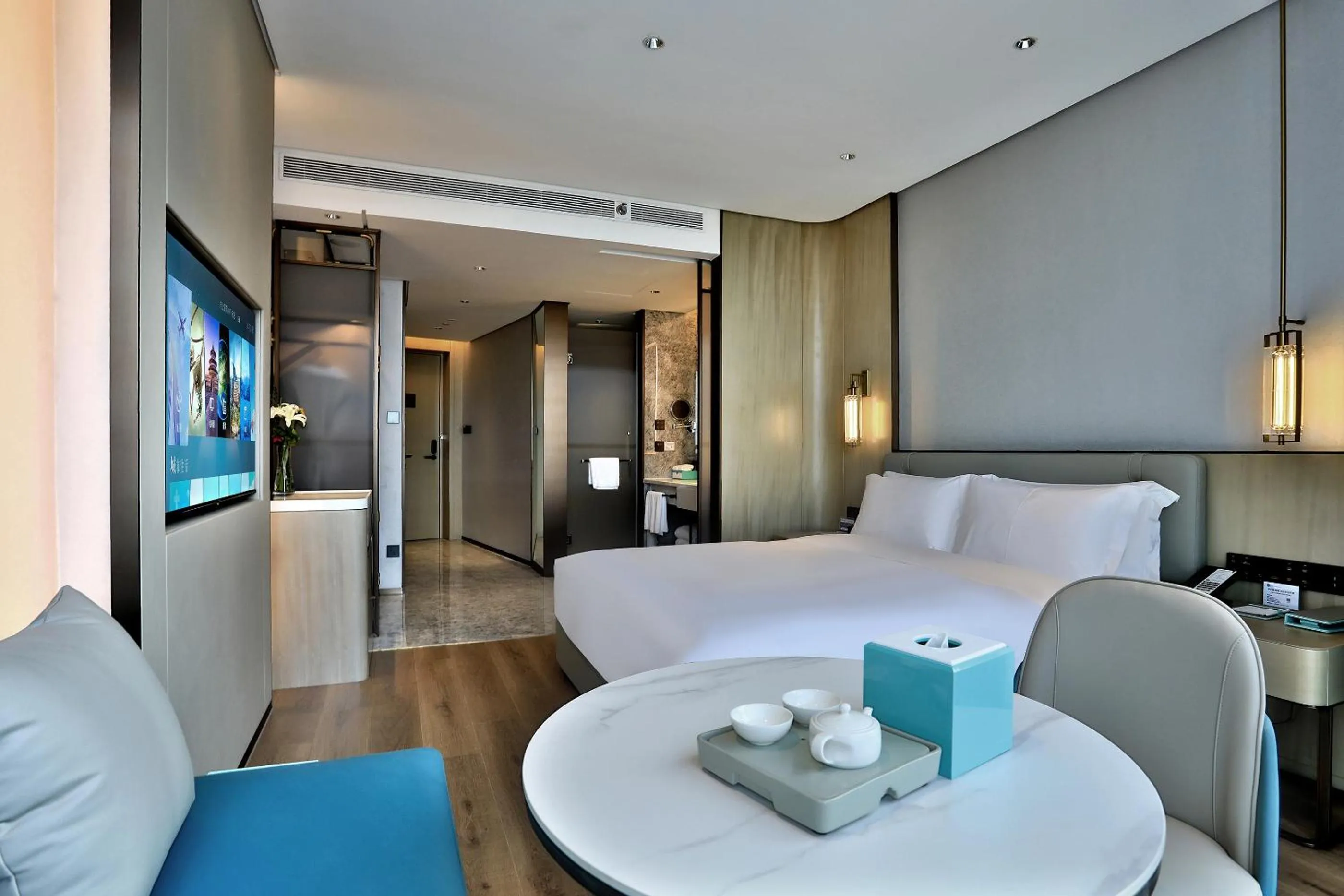 Photo of the whole room in Wyndham Garden Hangzhou Yuhang