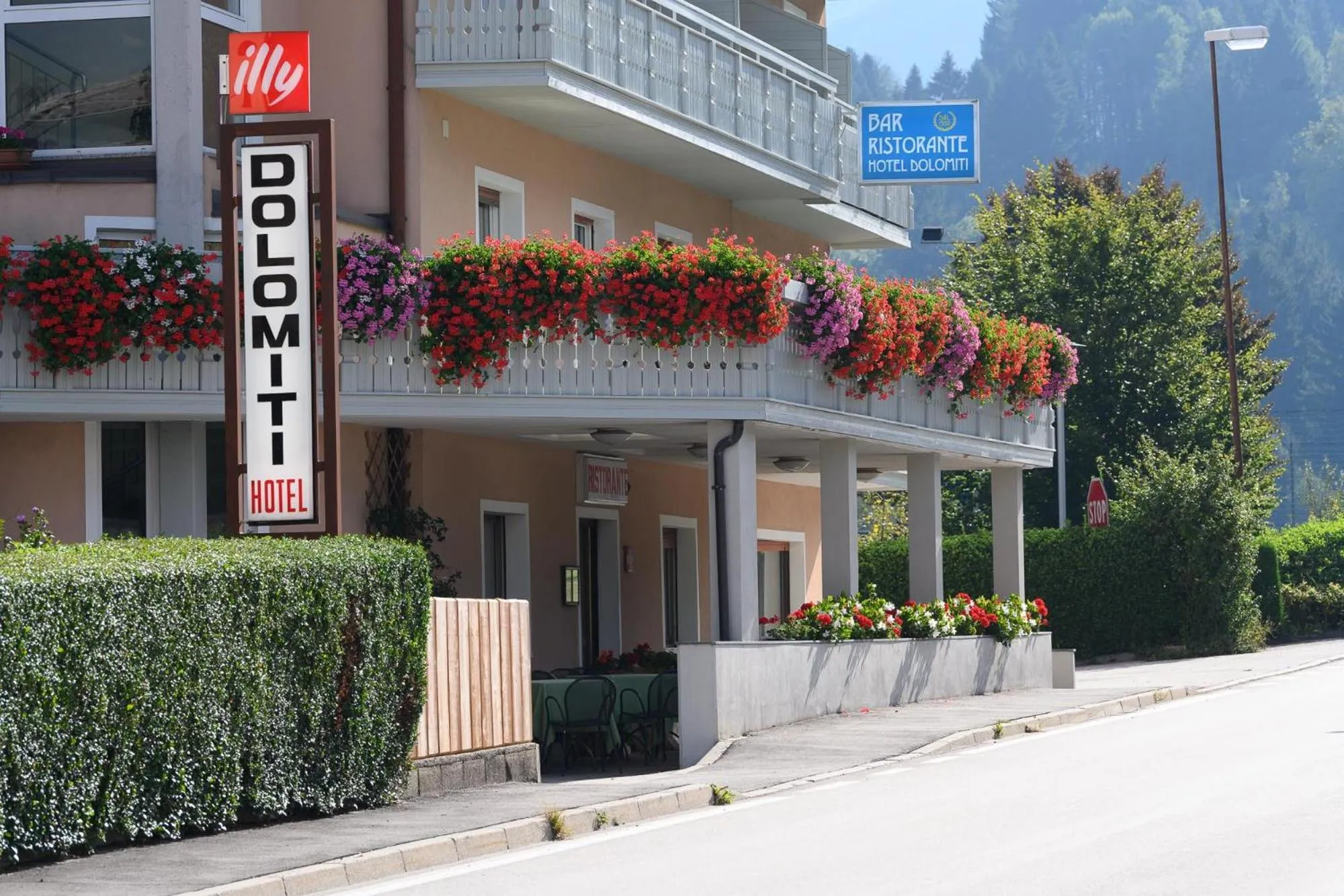 Facade/entrance in Hotel Dolomiti