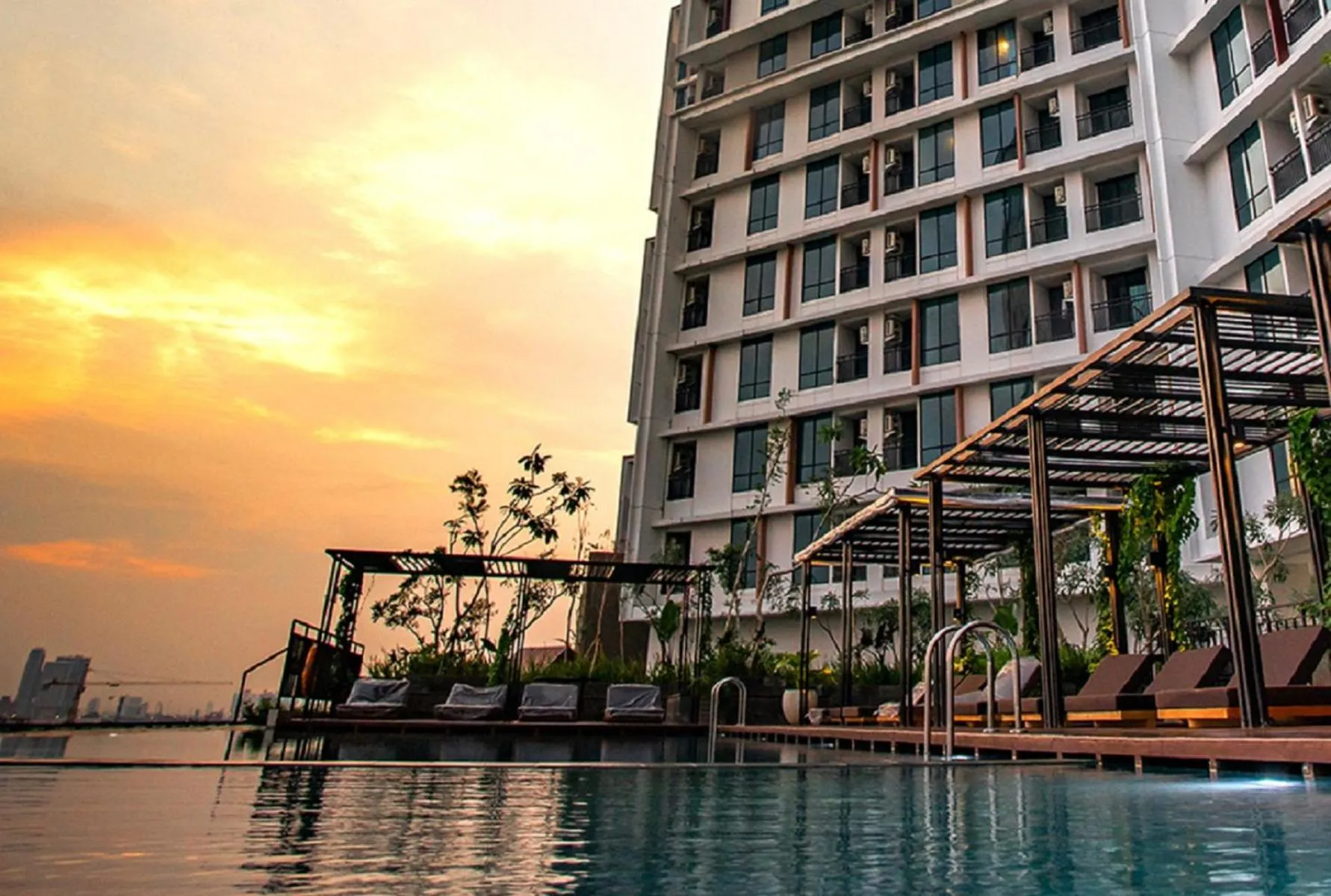 Swimming pool in StayG Eastern Green by GranDhika - Bekasi