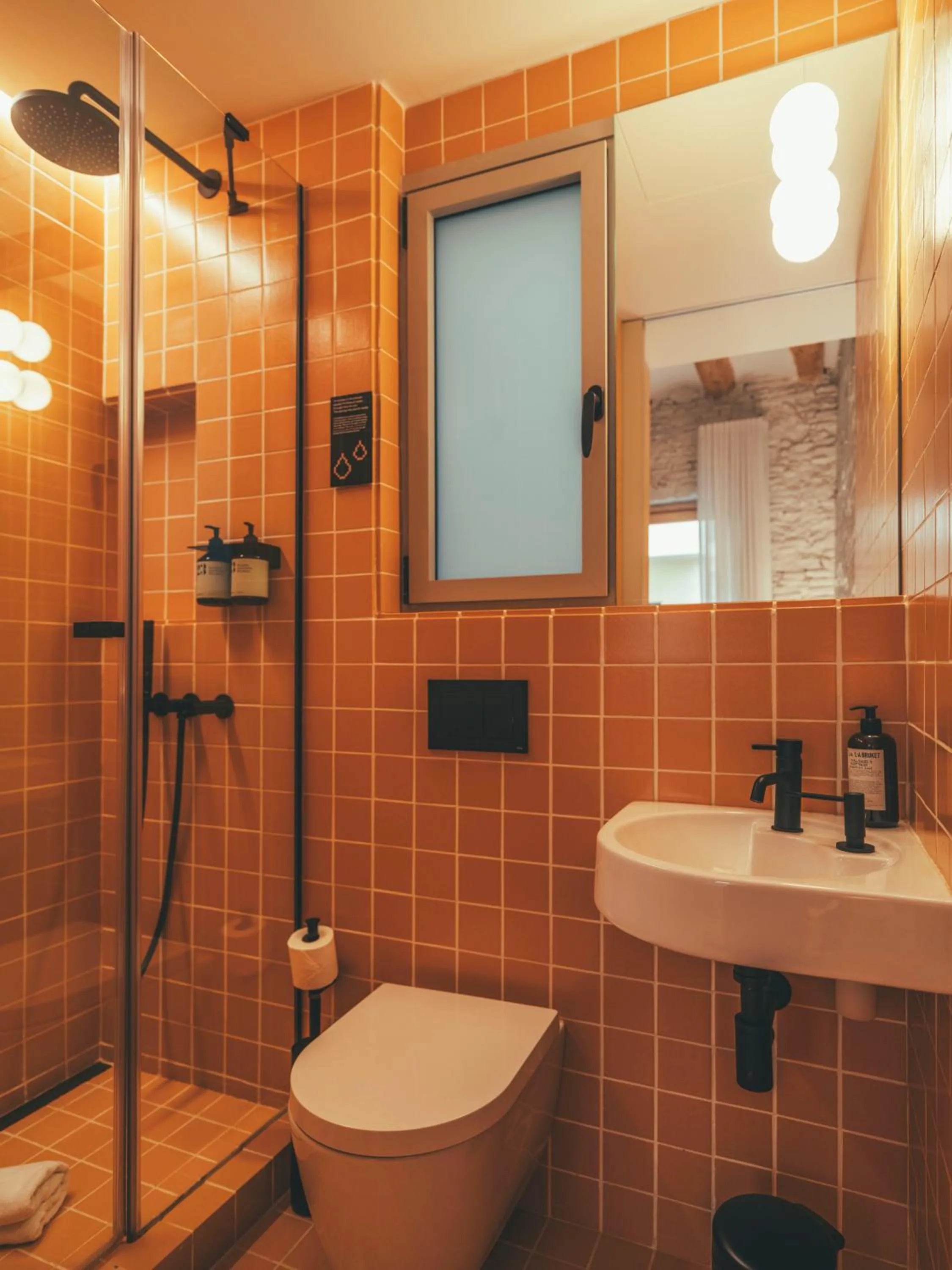 Shower in Boutique Apartments 23 Barcelona