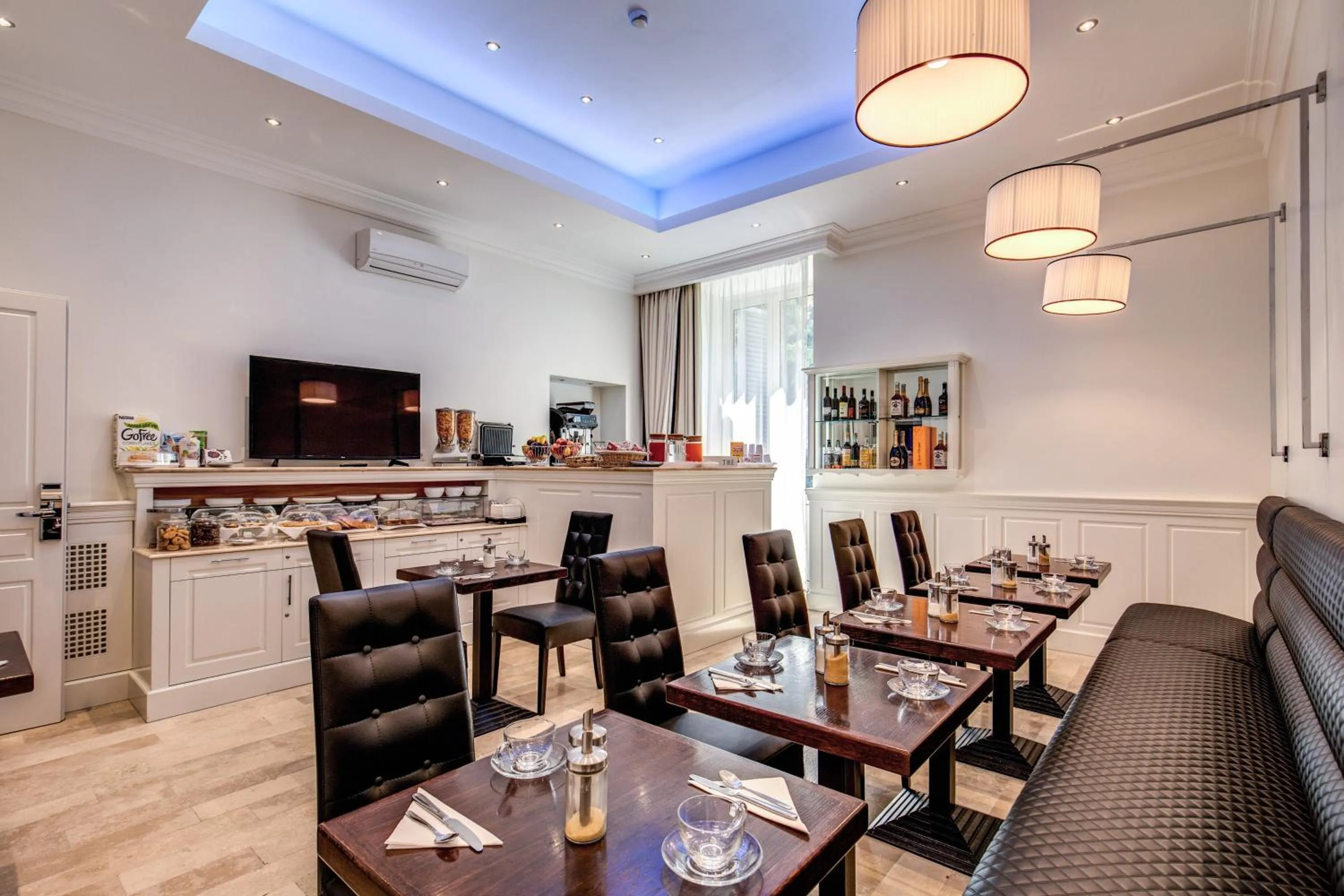 Breakfast in Hotel dei Quiriti