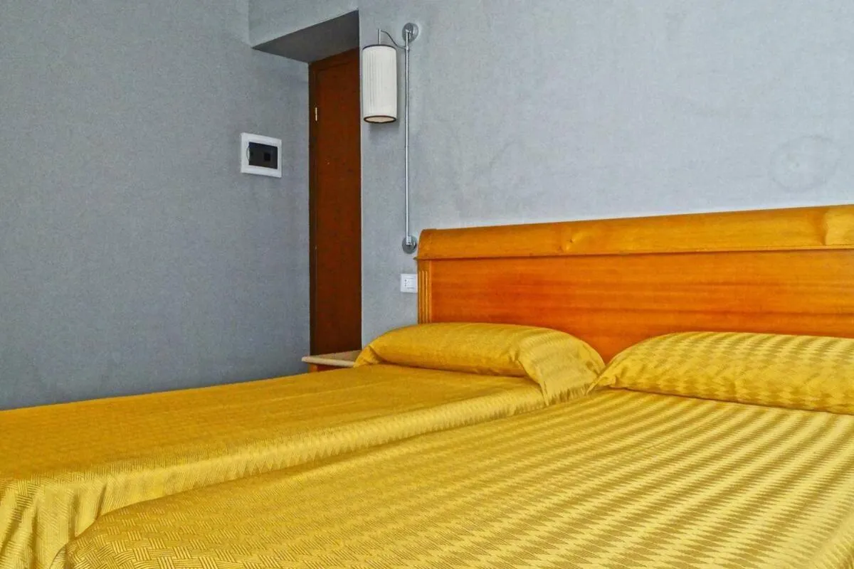 Photo of the whole room, Bed in Hotel dei Quiriti