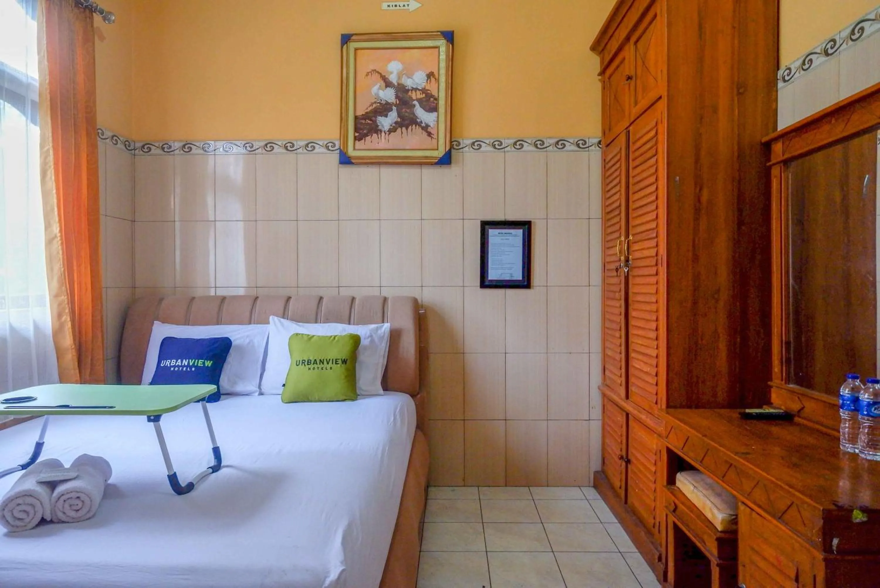 Bed in Urbanview Hotel Anugrah Kendal by RedDoorz