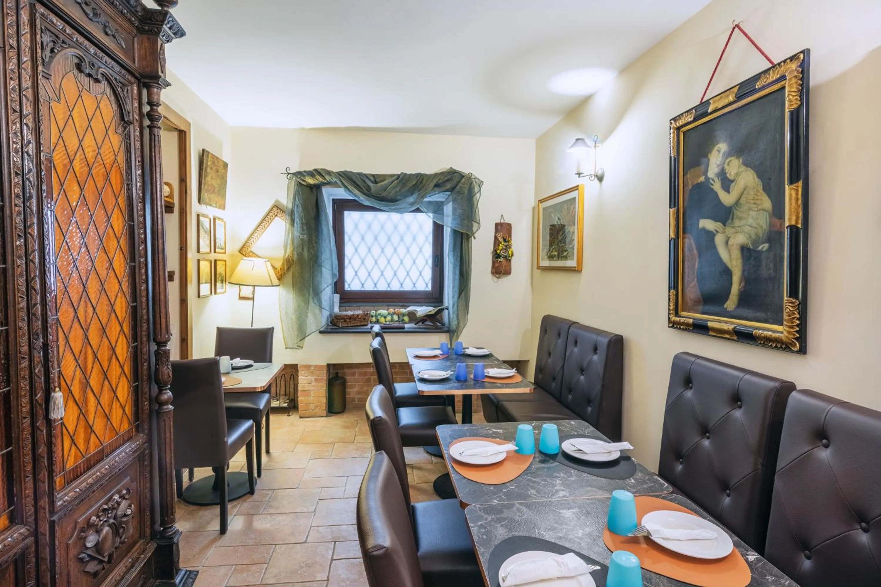 Buffet breakfast in Hotel Il Convento