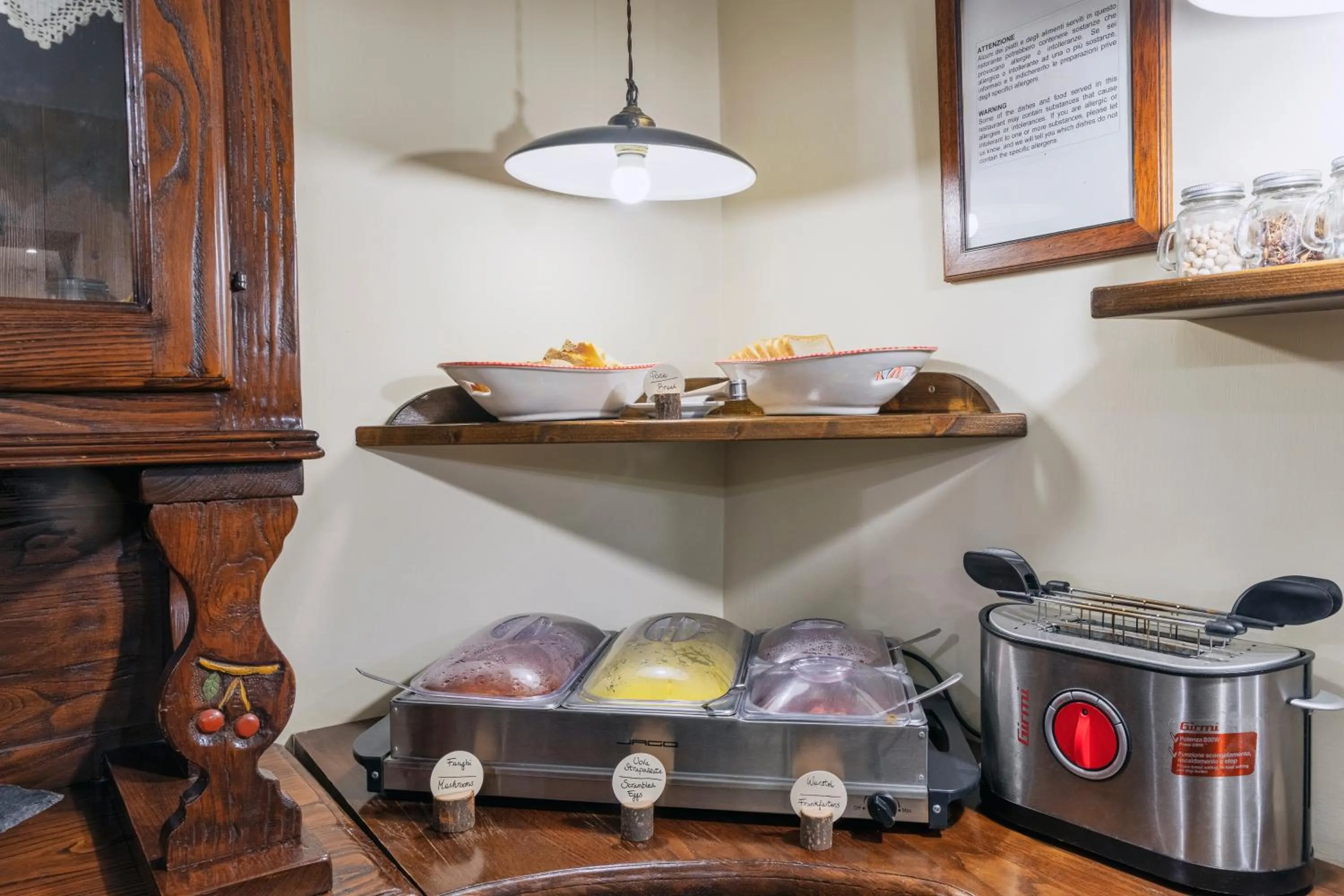 Buffet breakfast in Hotel Il Convento