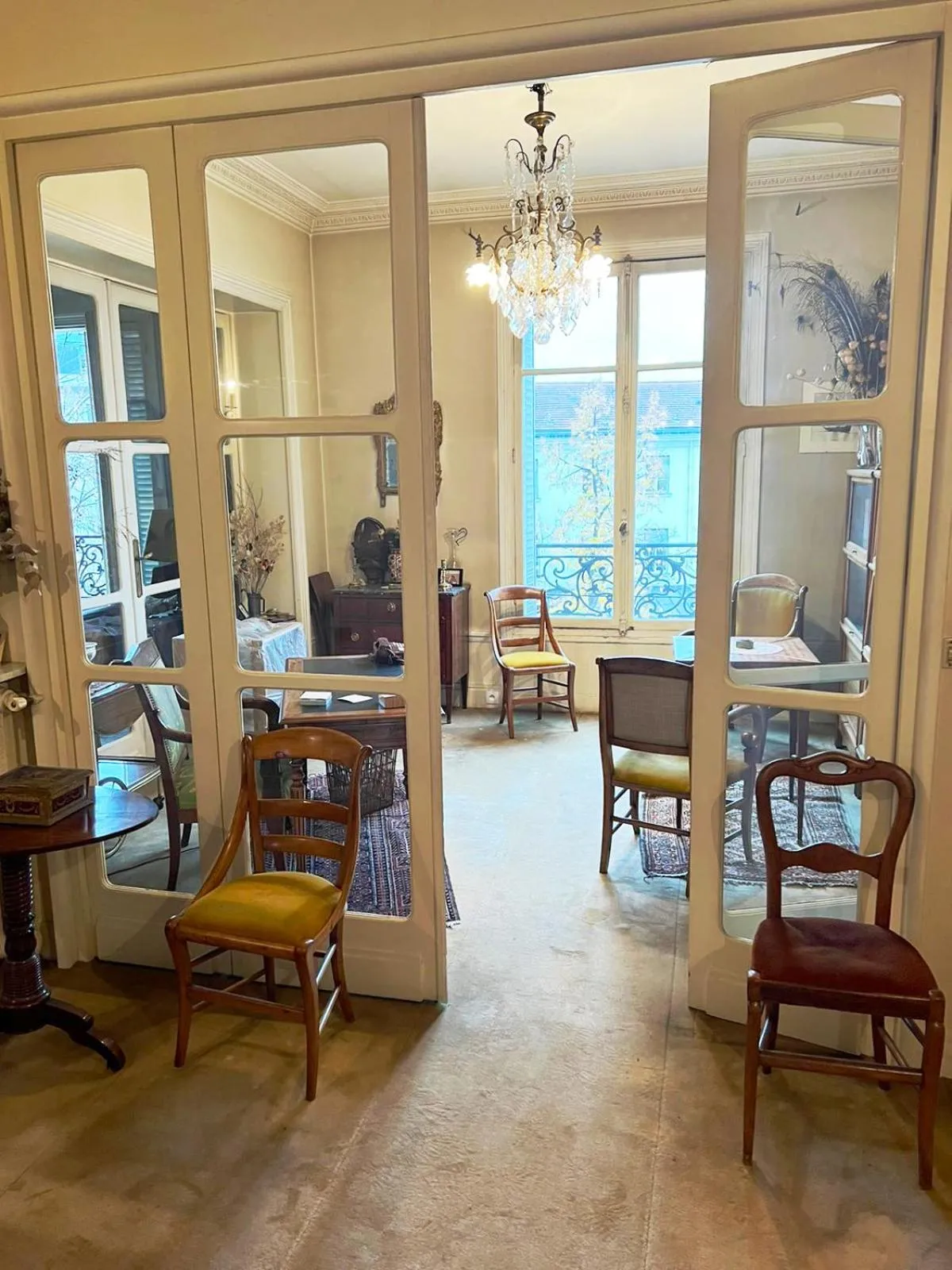 beautiful flat in the center of Paris 6 th district
