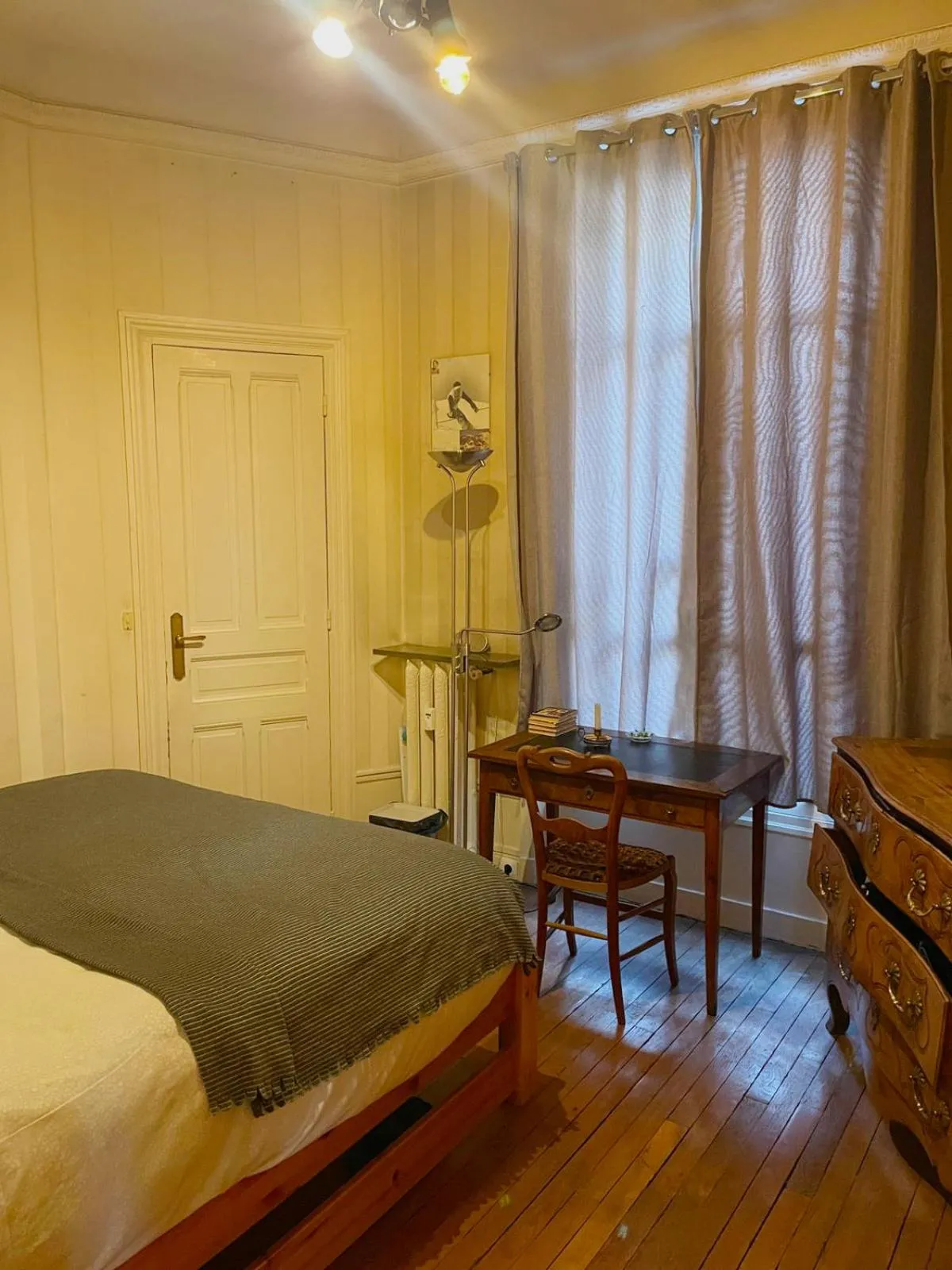 beautiful flat in the center of Paris 6 th district
