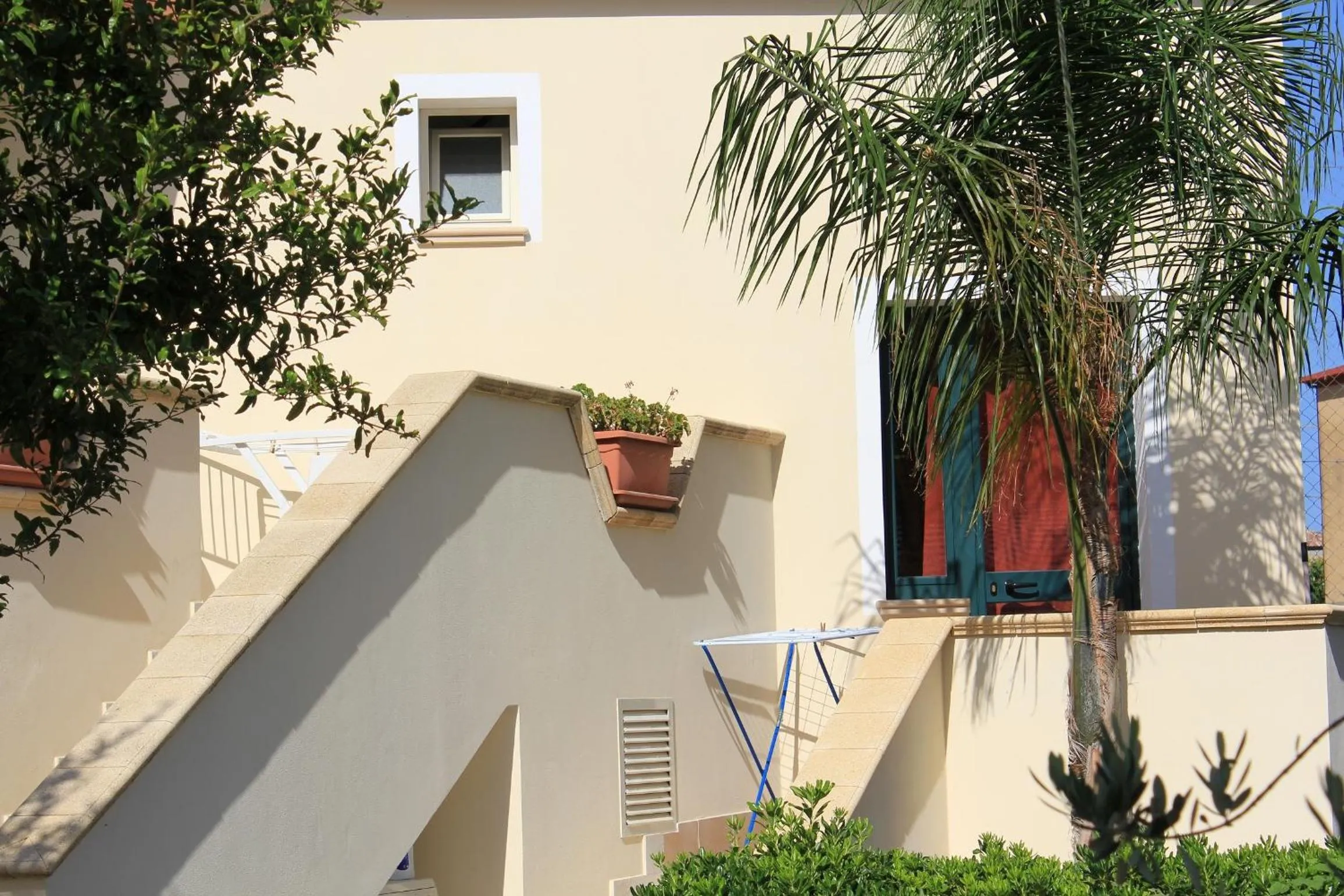 Facade/entrance in Villa Garden