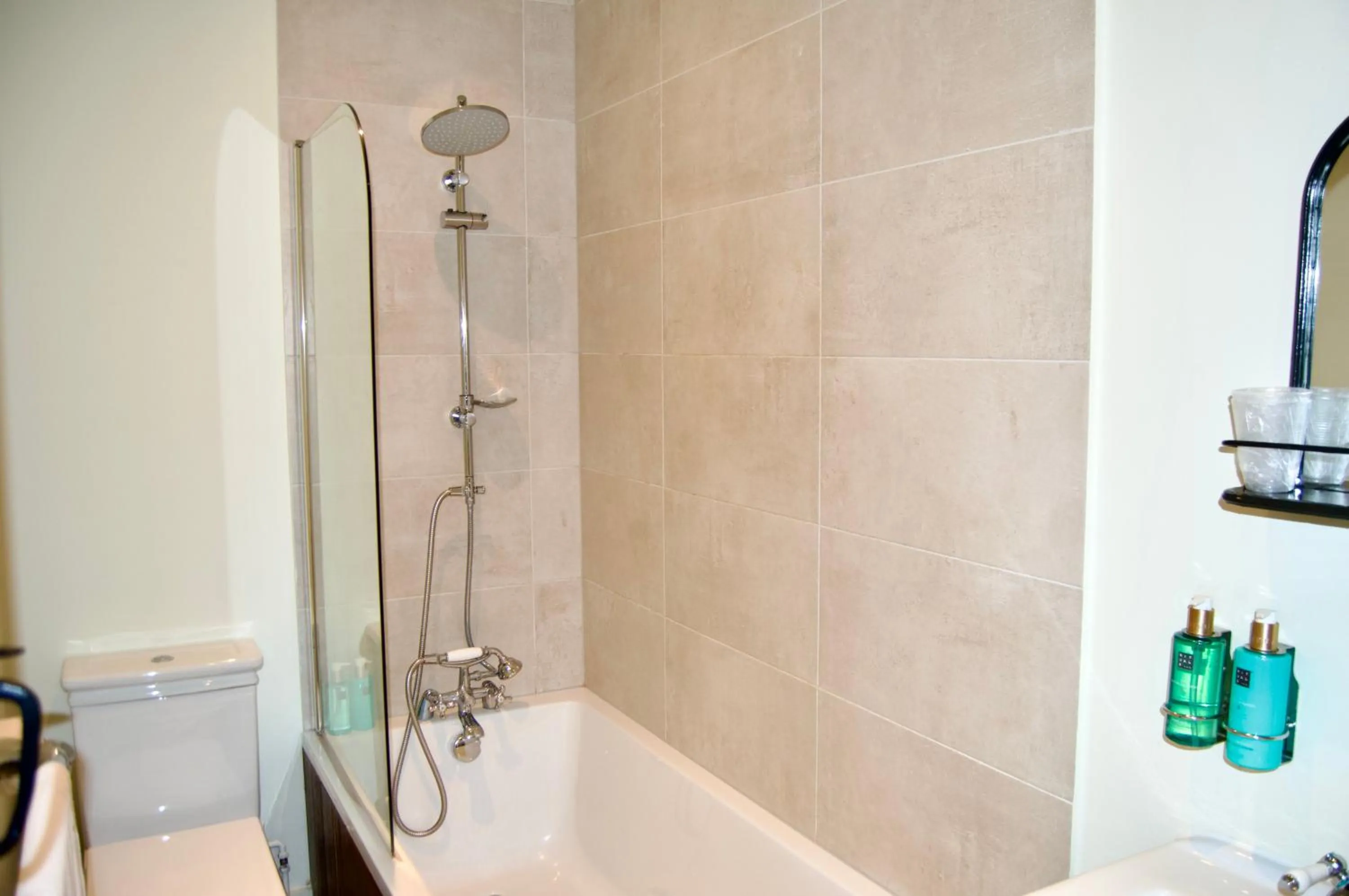 Bathroom in The Nest Hotel & Restaurant