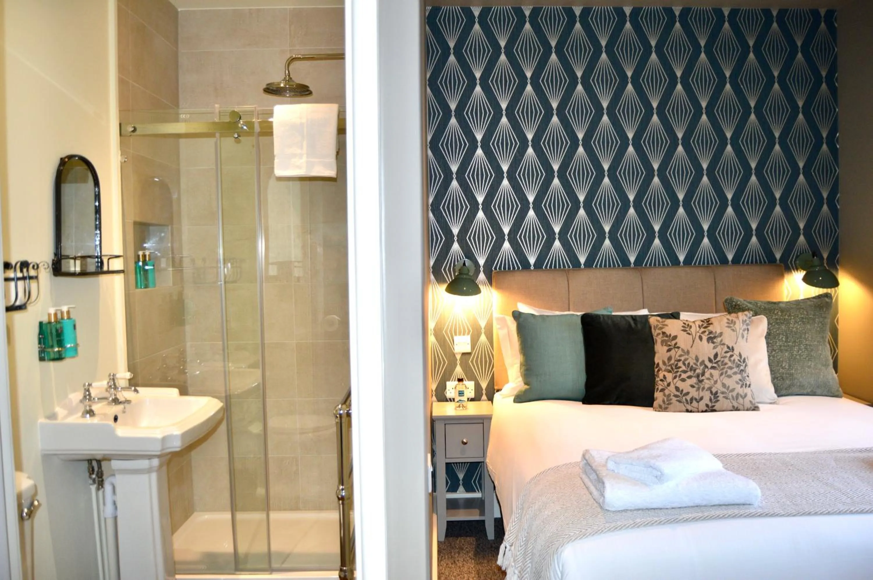 Bedroom, Bed in The Nest Hotel & Restaurant