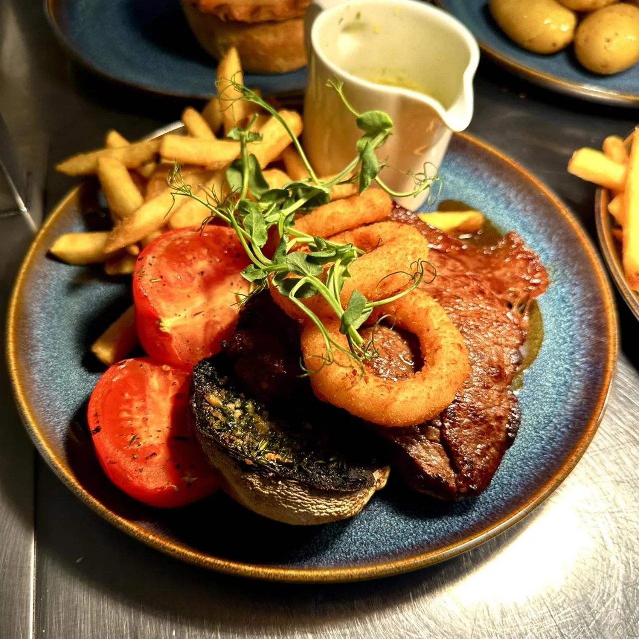 Food and drinks in The Nest Hotel & Restaurant