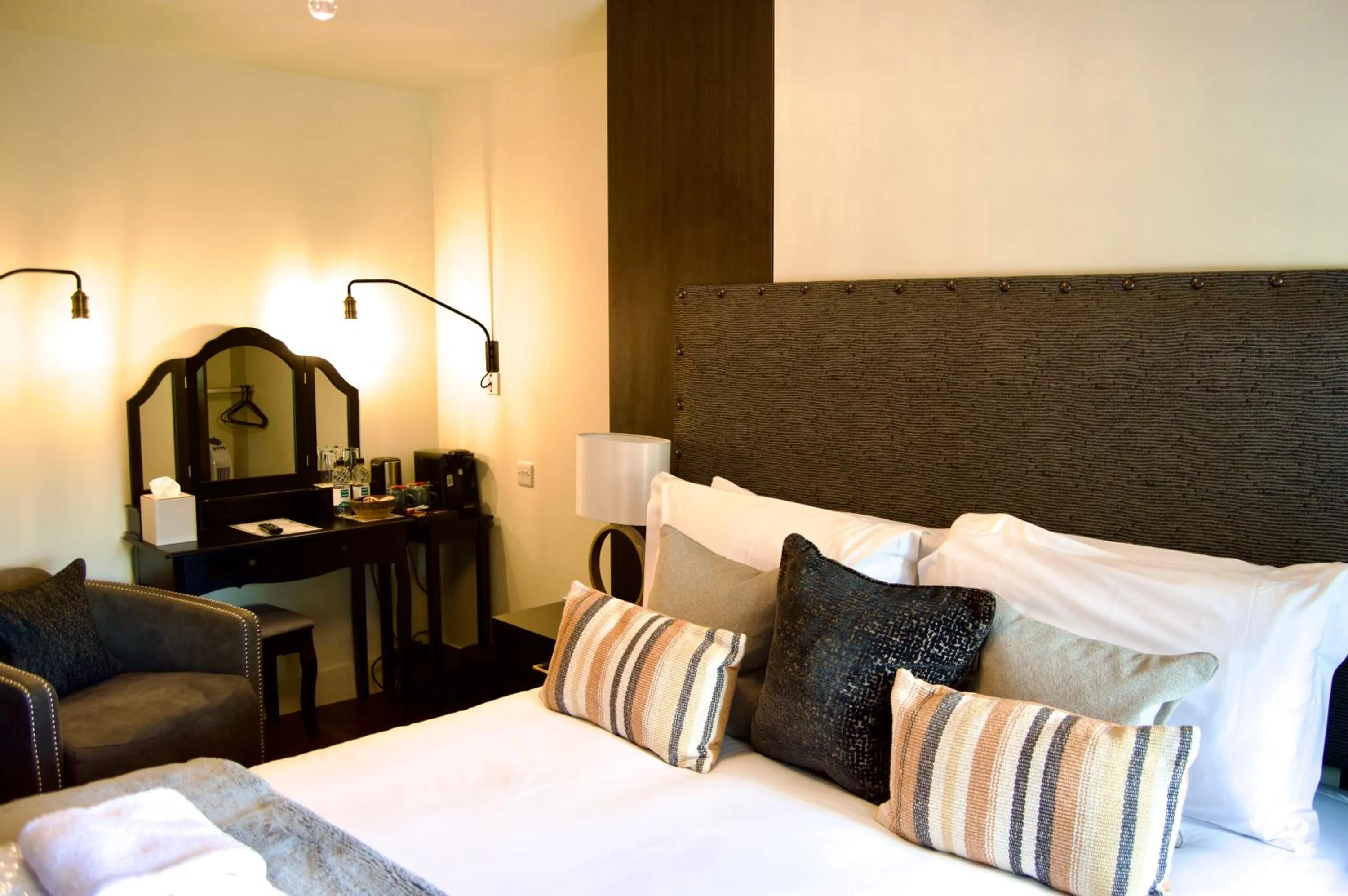 Bedroom, Bed in The Nest Hotel & Restaurant