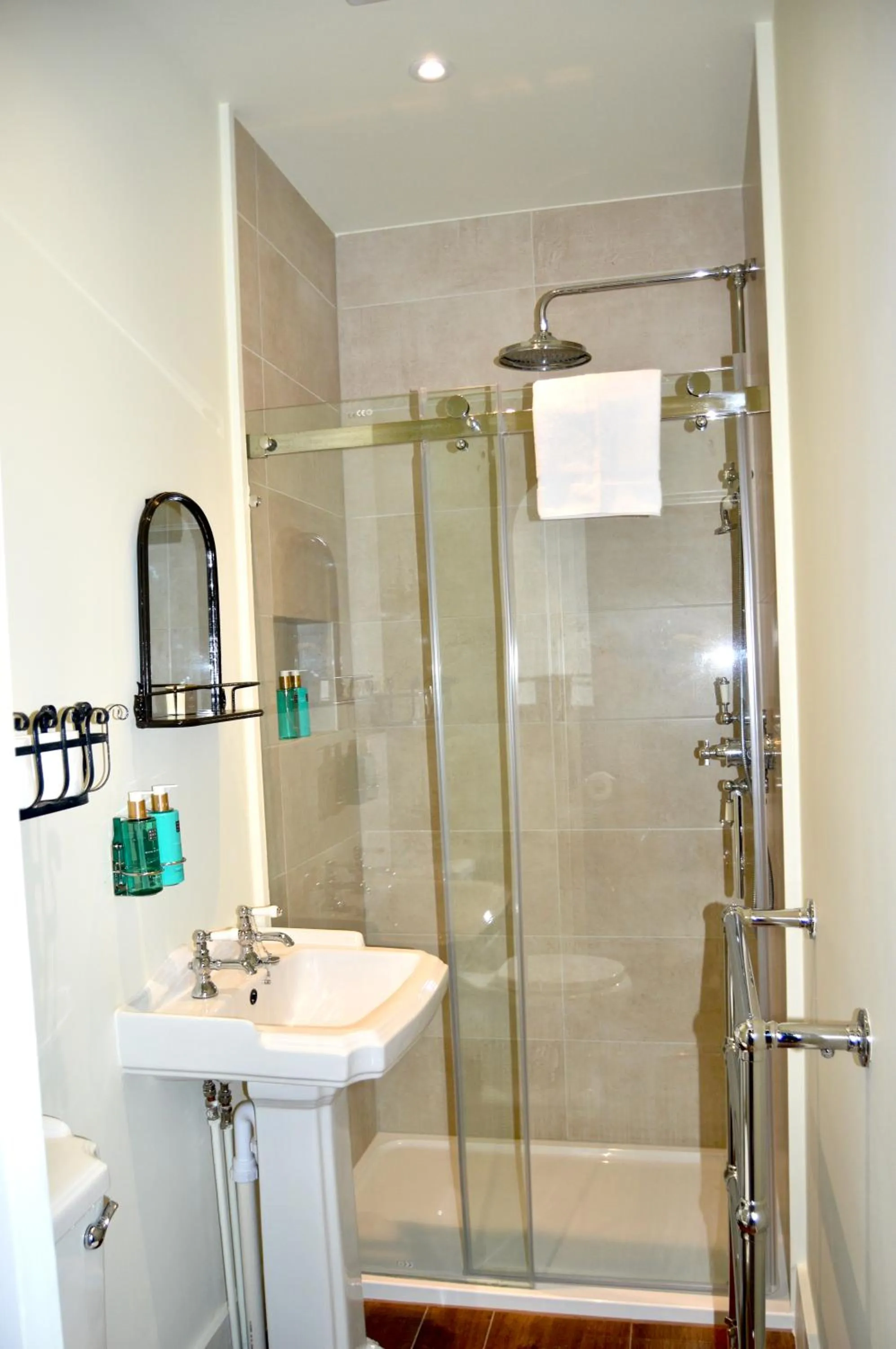 Bathroom in The Nest Hotel & Restaurant