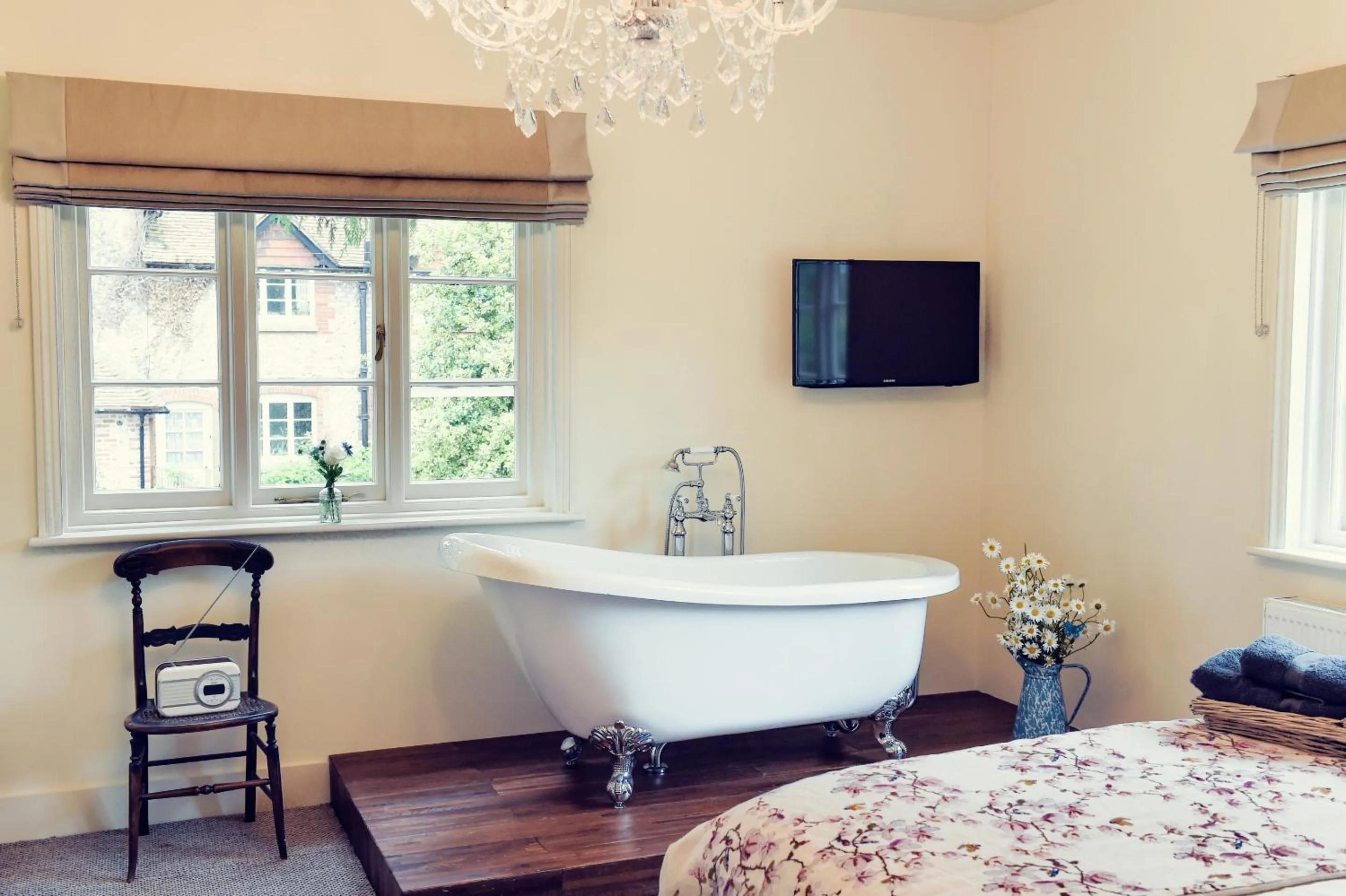 Bathroom, Bed in The Nest Hotel & Restaurant