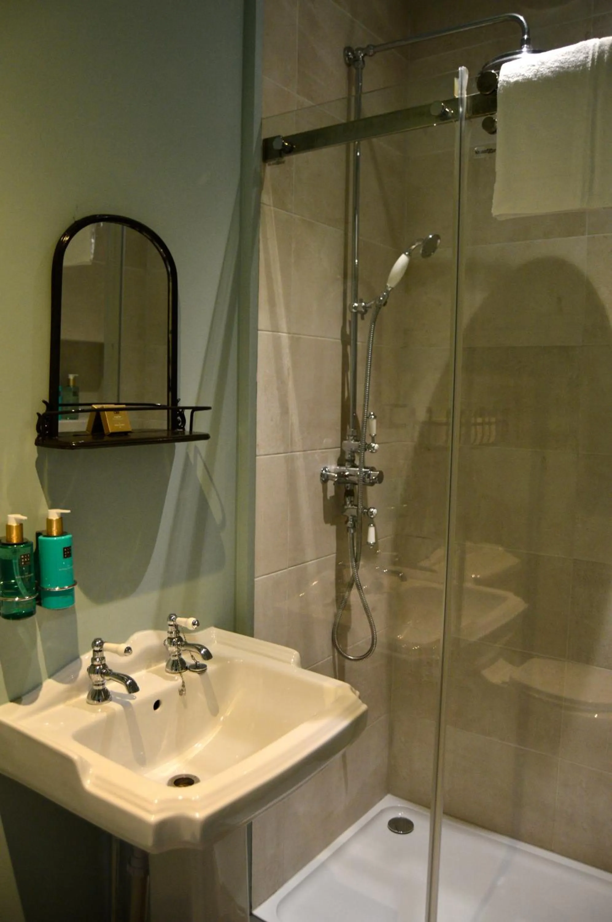 Bathroom in The Nest Hotel & Restaurant