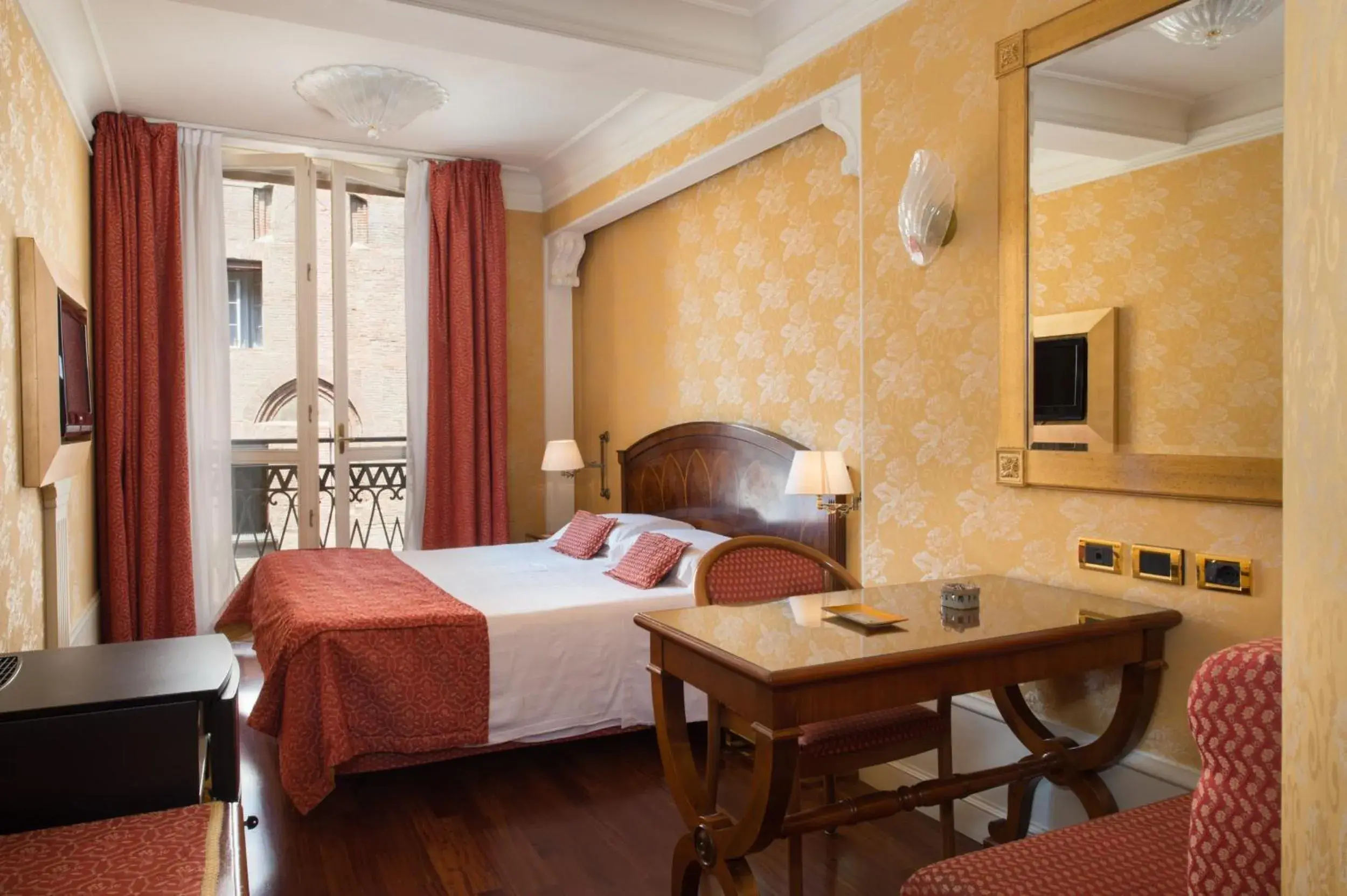 Deluxe Double Room - single occupancy in Art Hotel Orologio Deluxe Double Room - single occupancy in Art Hotel Orologio