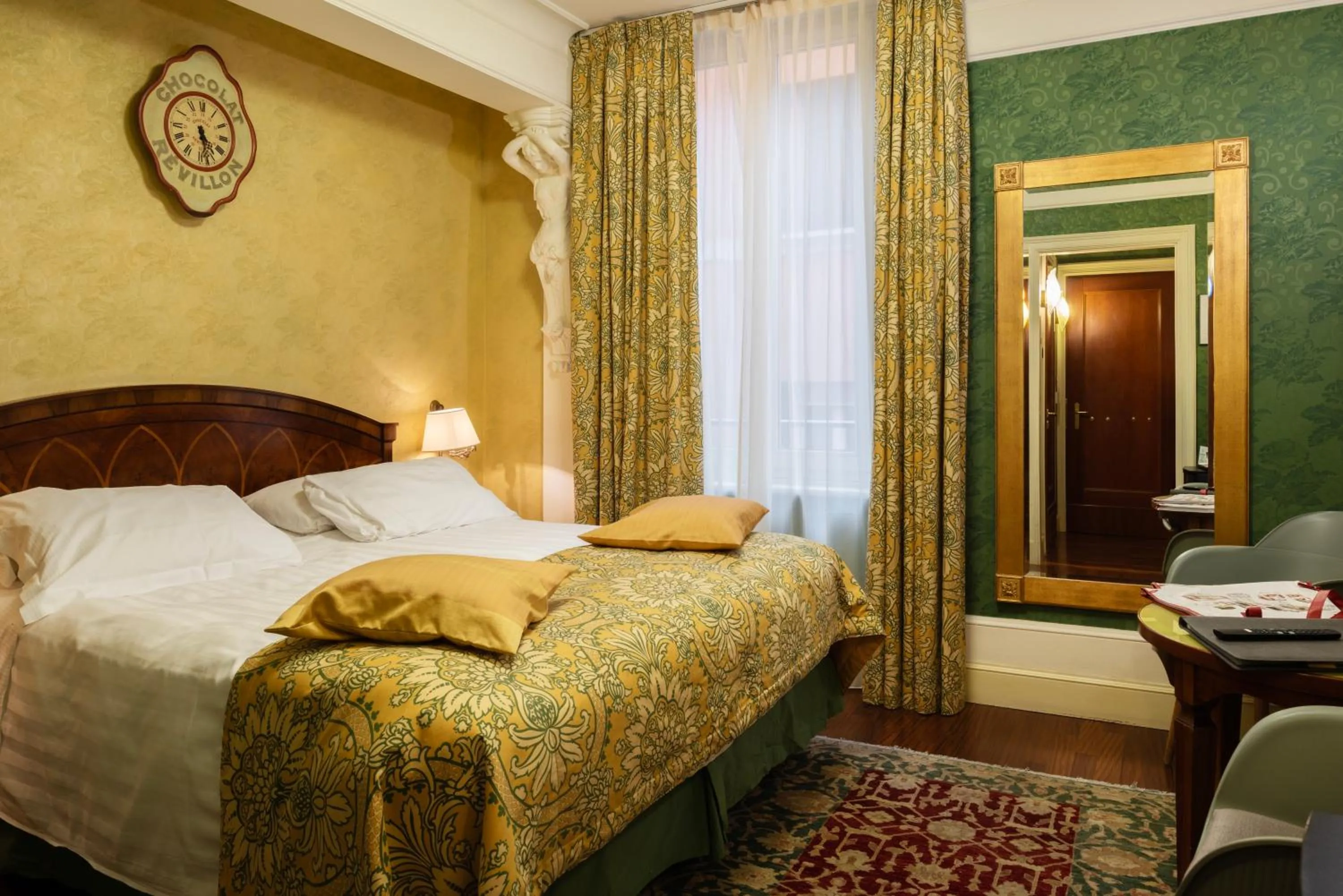 Bedroom, Bed in Art Hotel Orologio