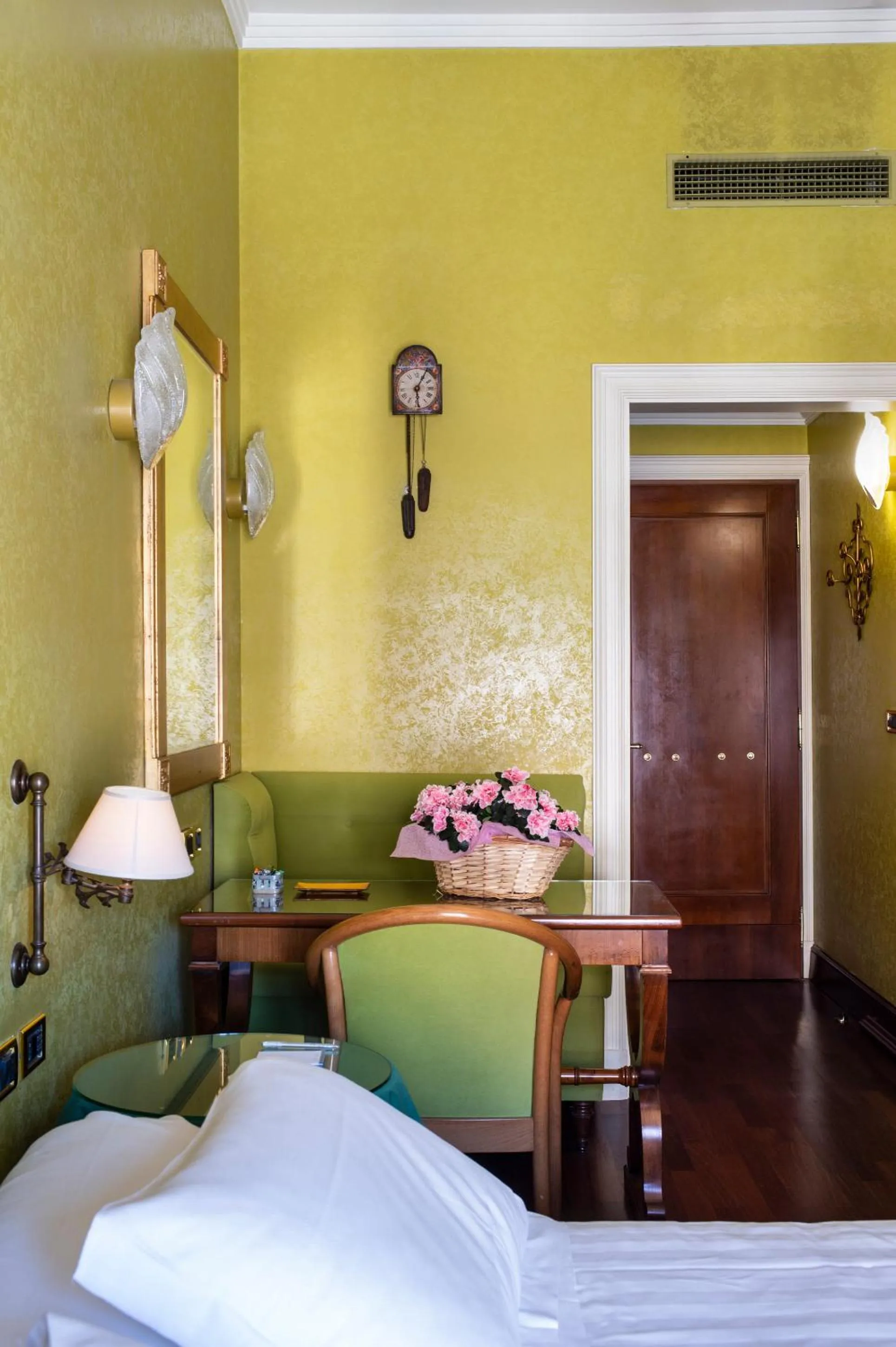 Photo of the whole room, Bed in Art Hotel Orologio