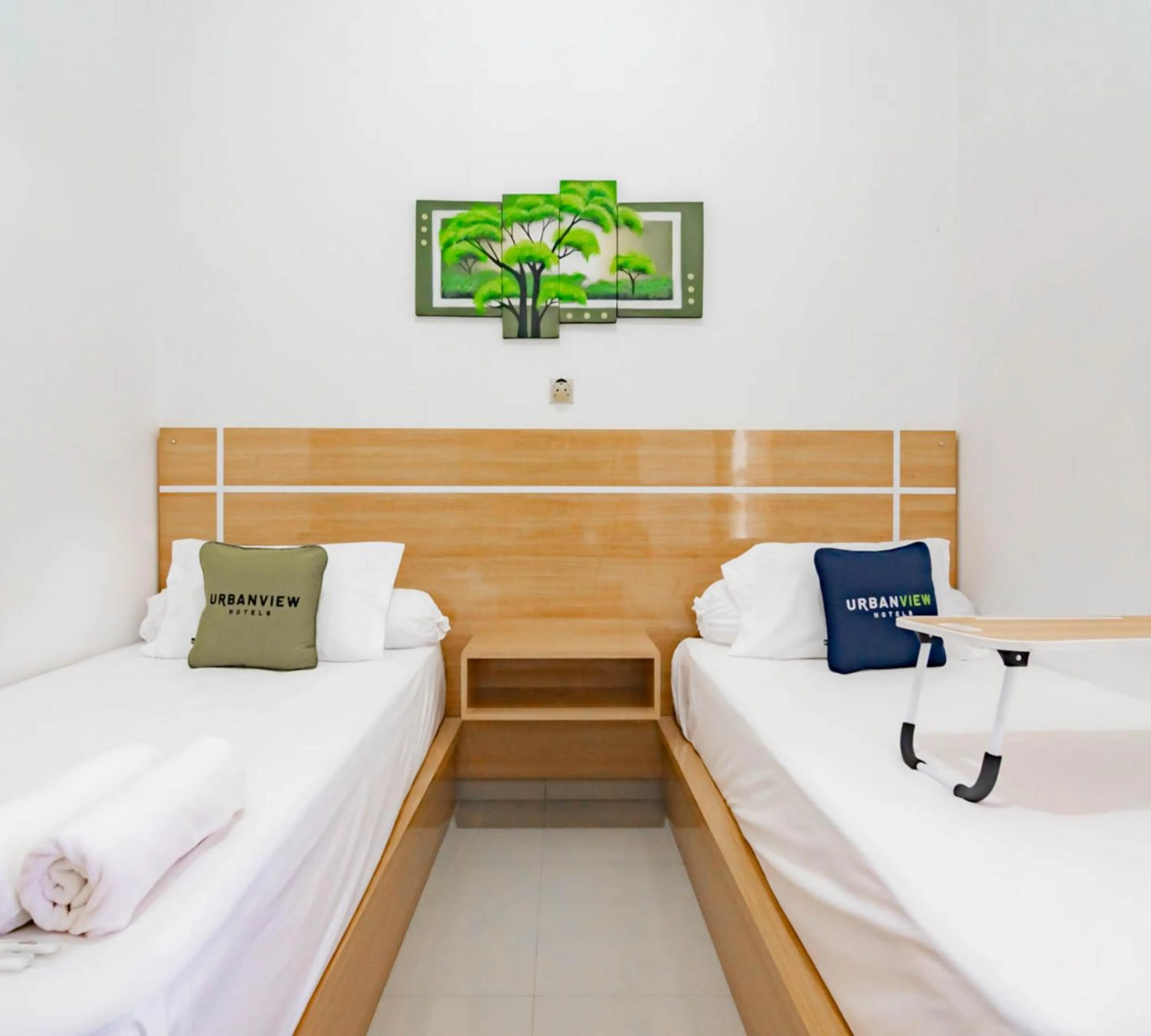 Bedroom, Bed in Urbanview Hotel Bundaran Besar Palangkaraya by RedDoorz