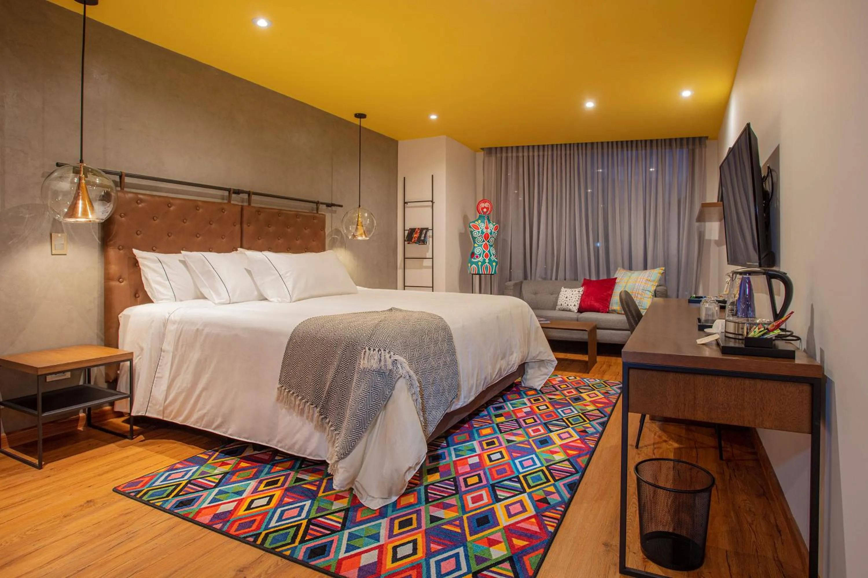 Photo of the whole room, Bed in Hotel V1501