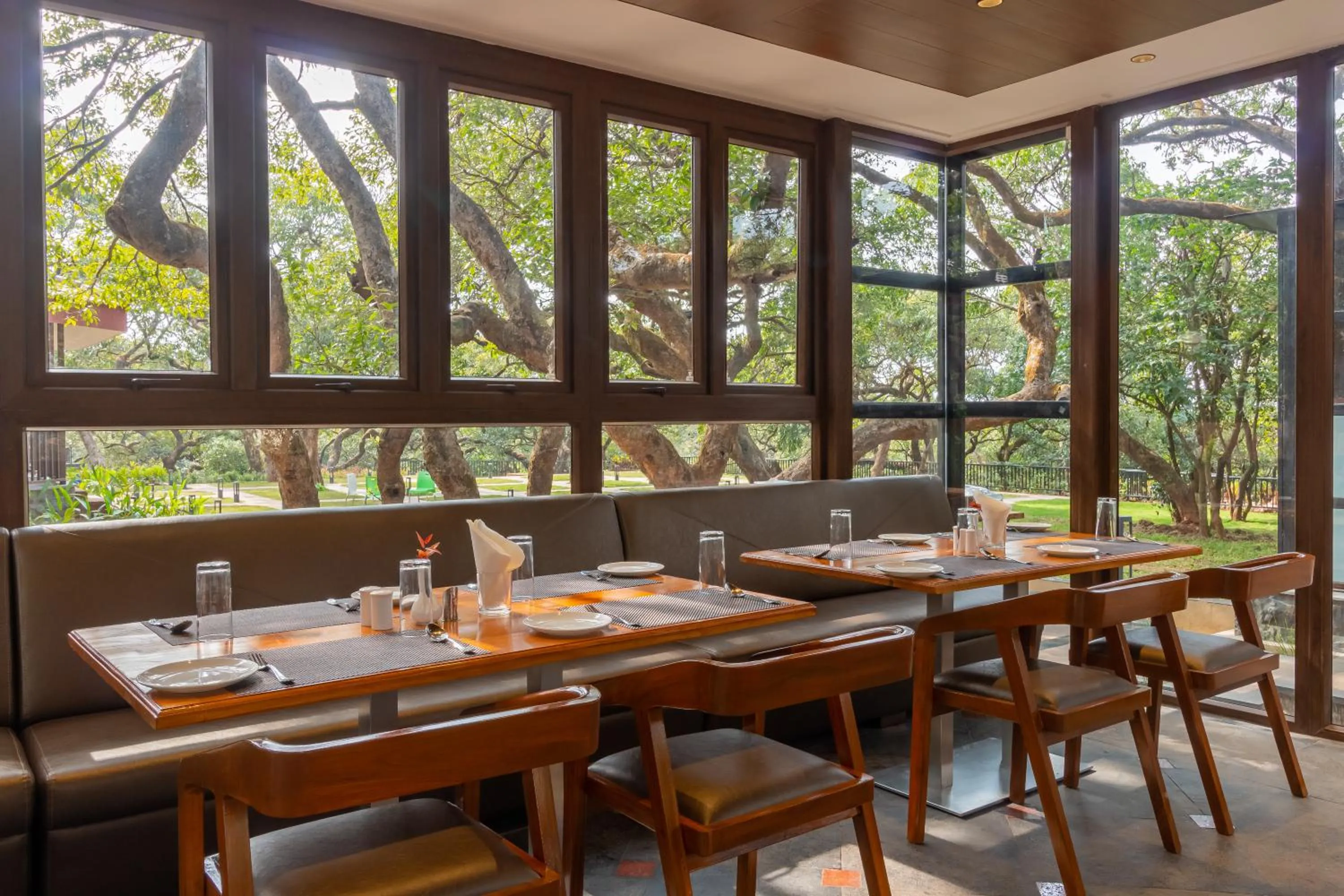 Restaurant/places to eat in R R Heritage Resort Pure Vegetarian