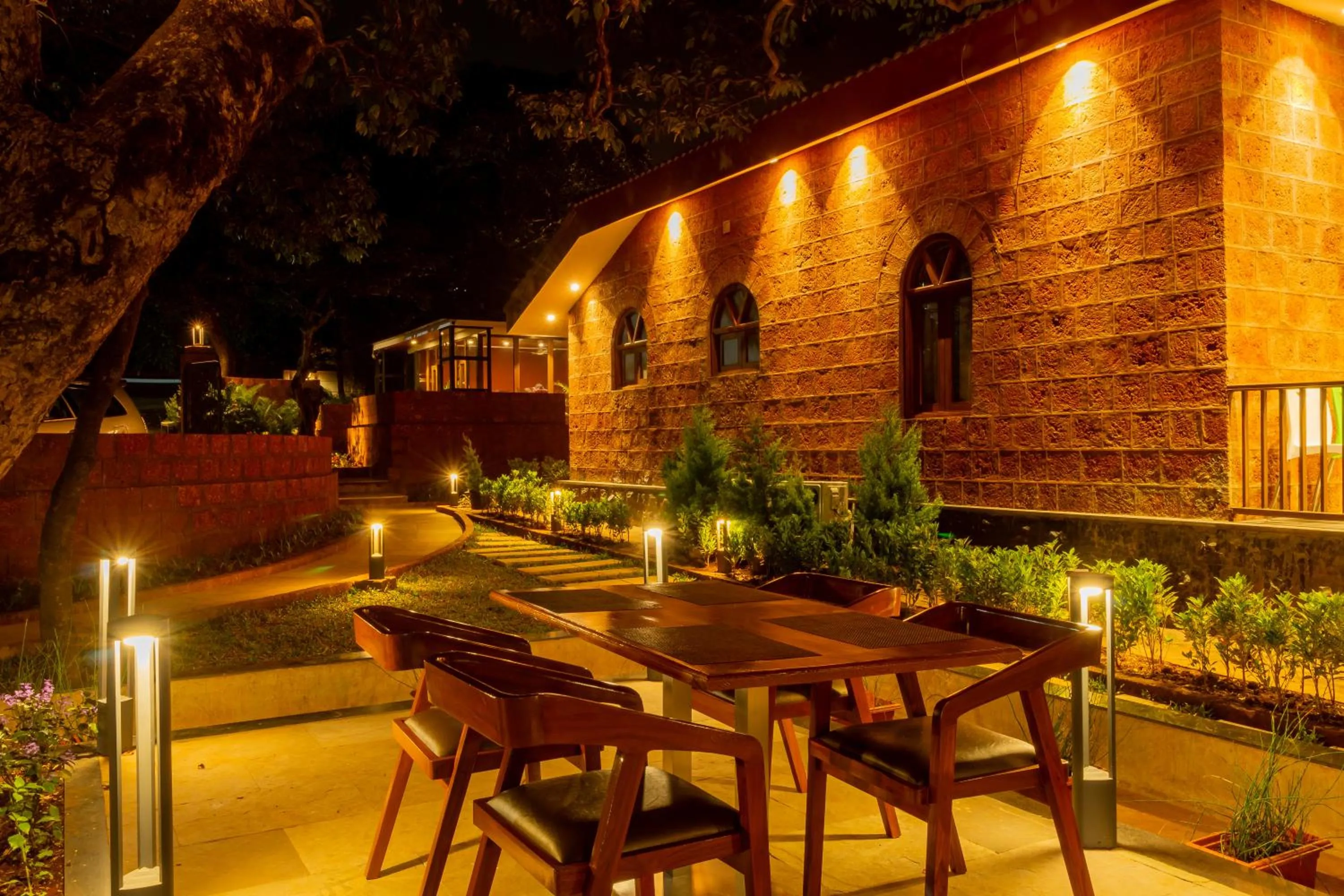 Restaurant/places to eat in R R Heritage Resort Pure Vegetarian