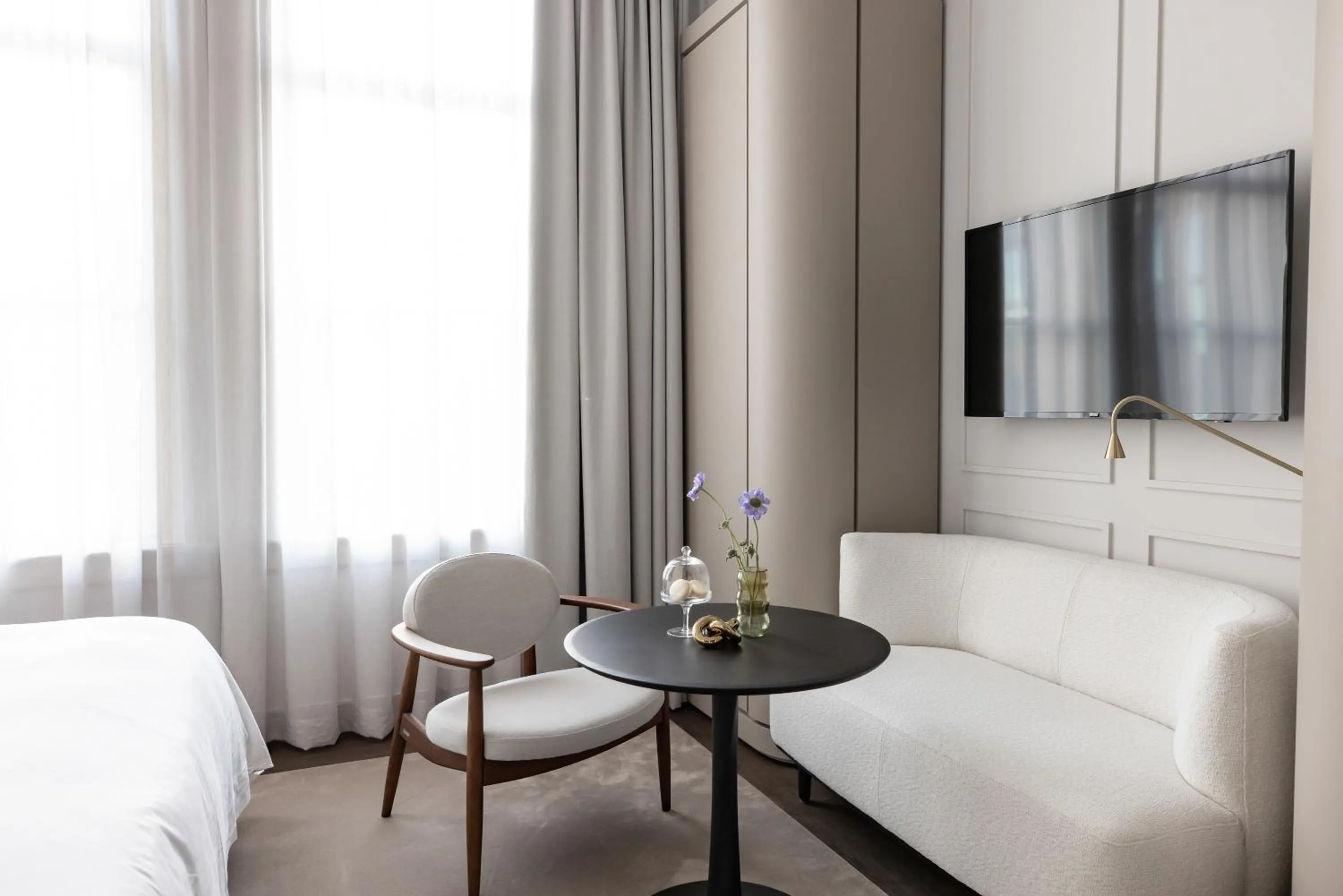 Bedroom, Bed in Pillows Grand Boutique Hotel Maurits at the Park - Small Luxury Hotels