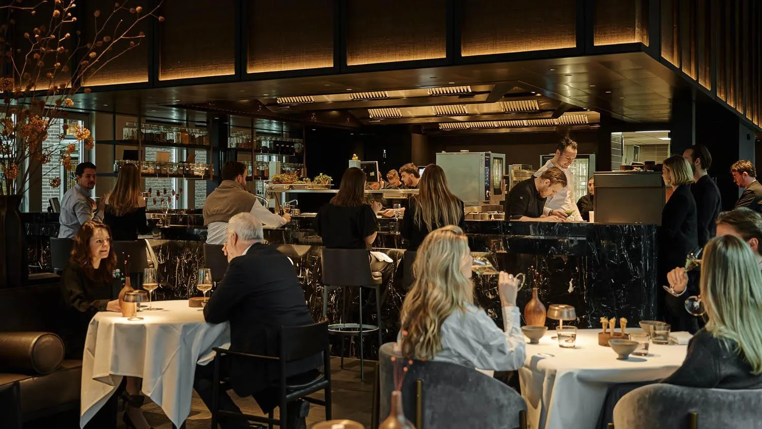 Restaurant/places to eat in Pillows Grand Boutique Hotel Maurits at the Park - Small Luxury Hotels