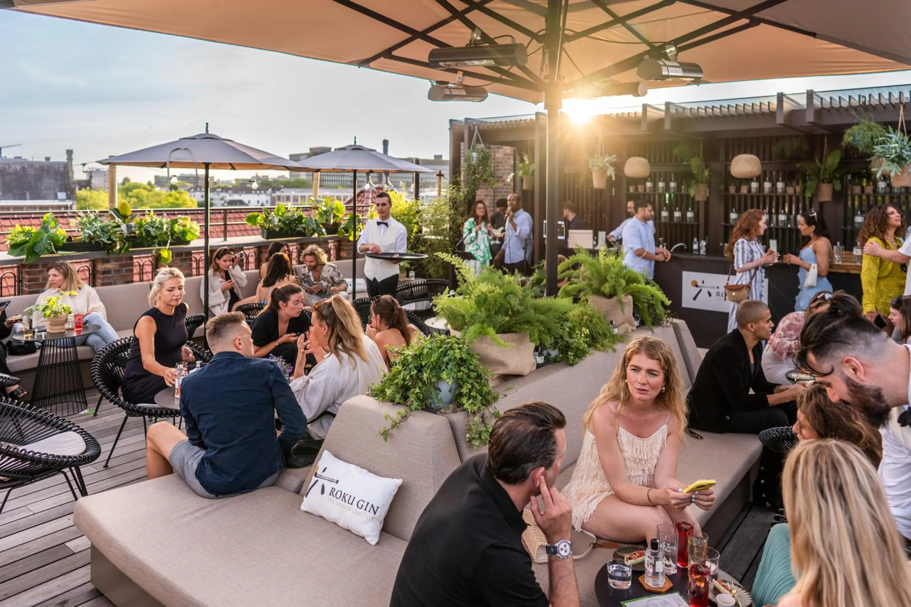 Lounge or bar in Pillows Grand Boutique Hotel Maurits at the Park - Small Luxury Hotels