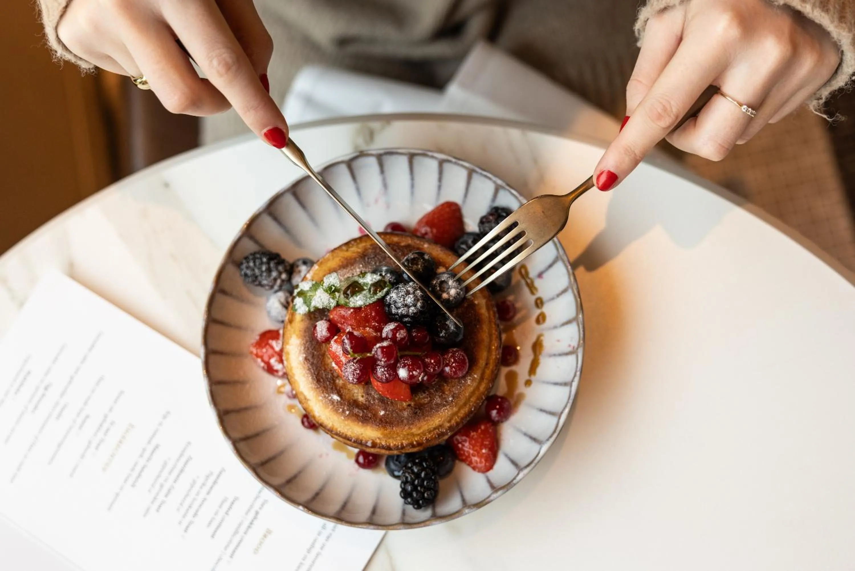 Breakfast in Pillows Grand Boutique Hotel Maurits at the Park - Small Luxury Hotels