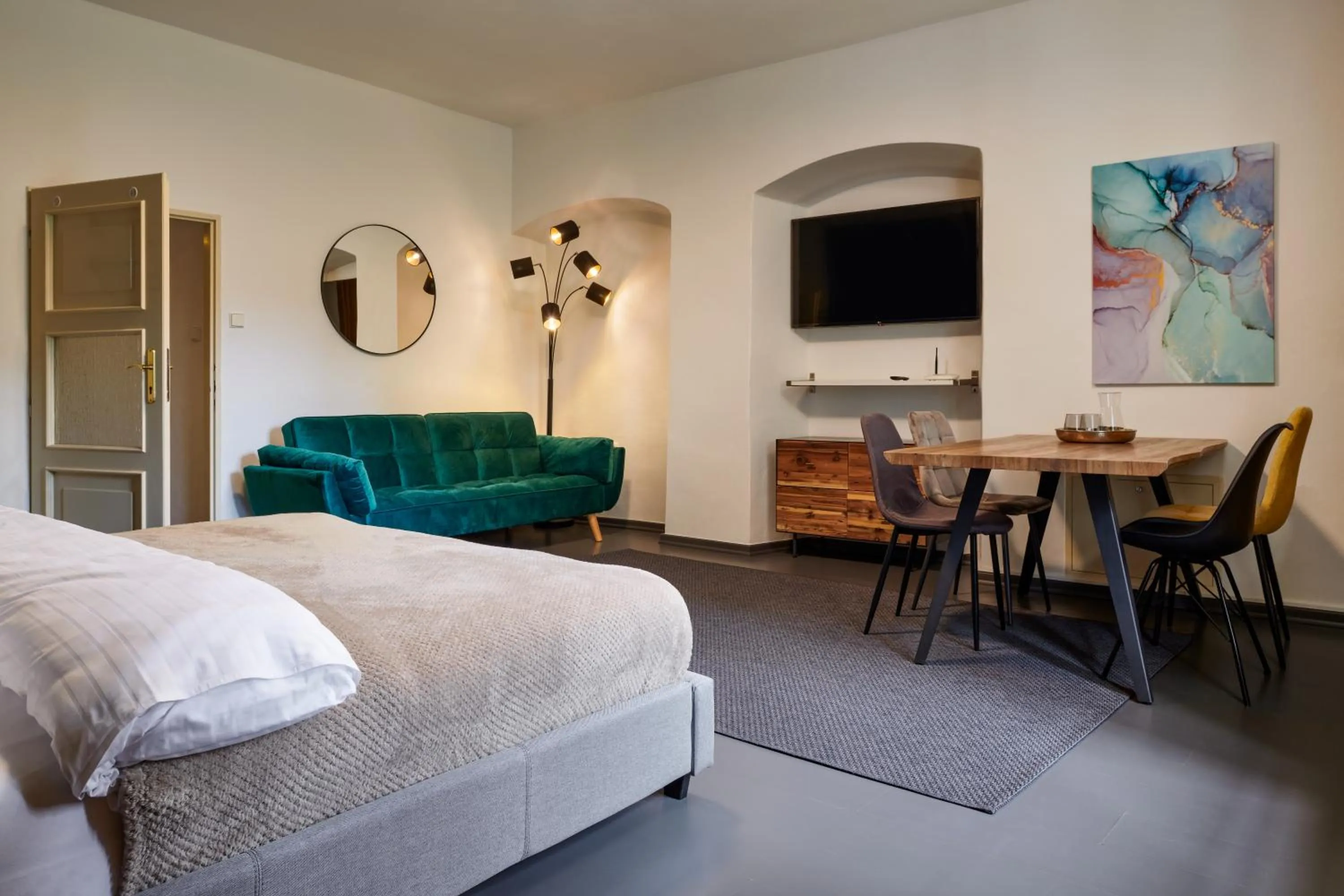 Bed in Orangerie Garden by KH