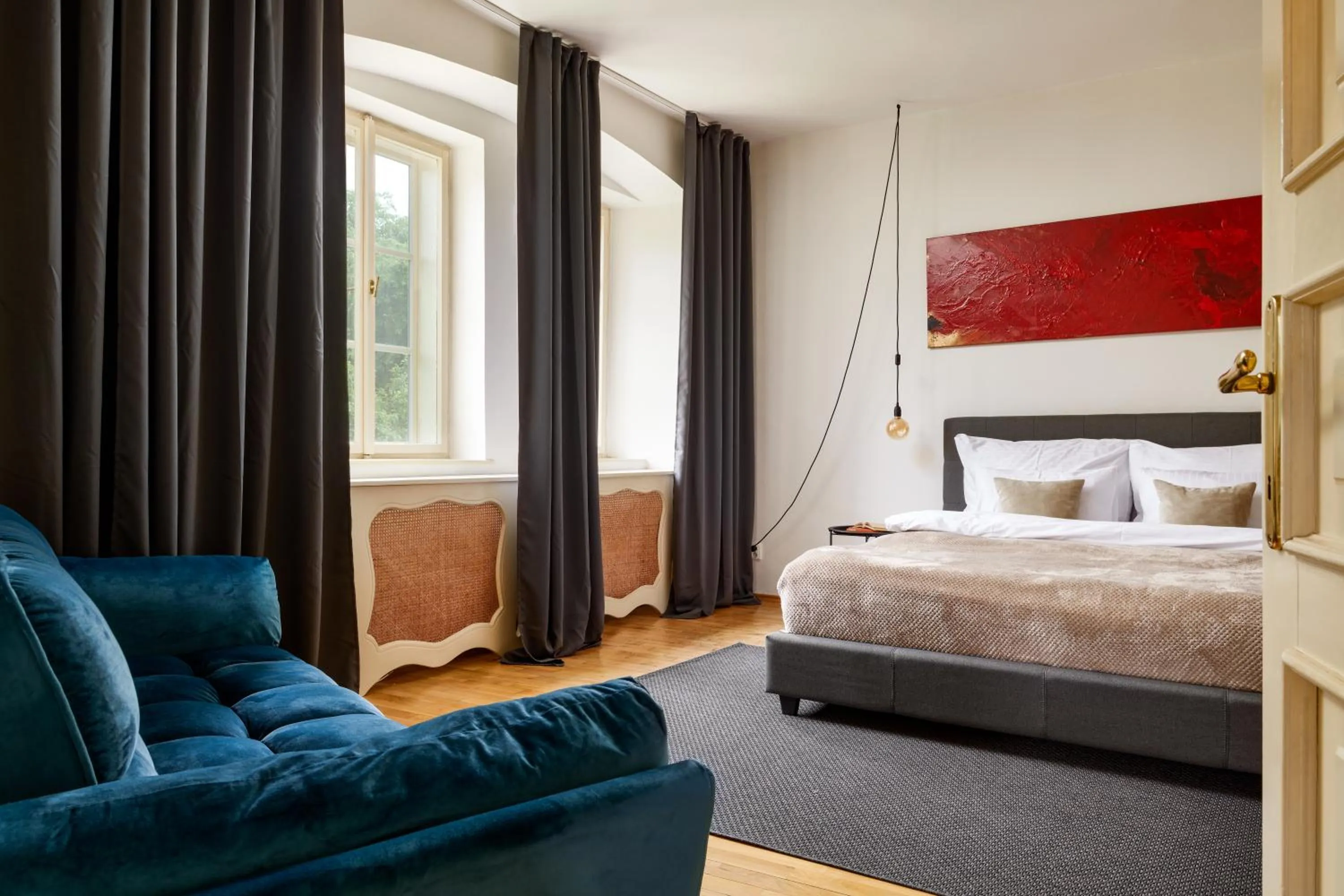 Bed in Orangerie Garden by KH