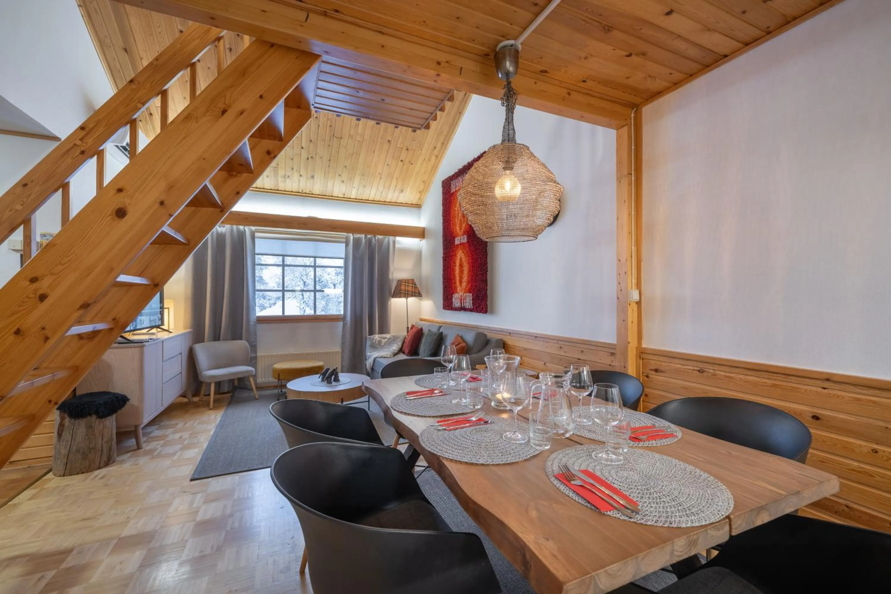 Seating area in Kuukkeli Apartments Teerenpesue E 33