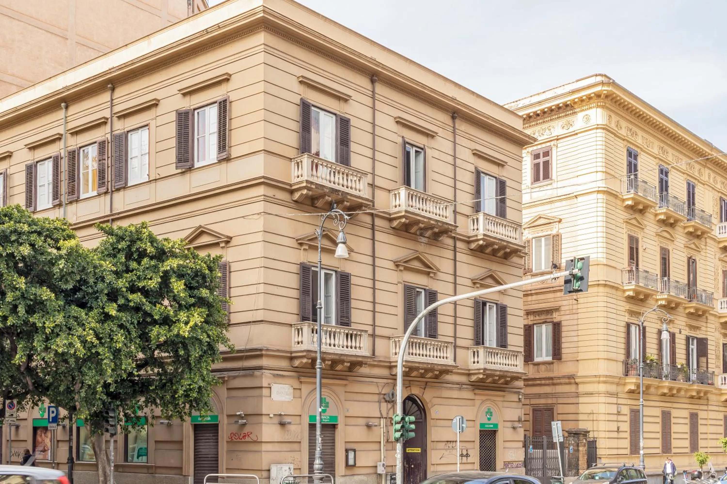 Property building in A Casa di Amici