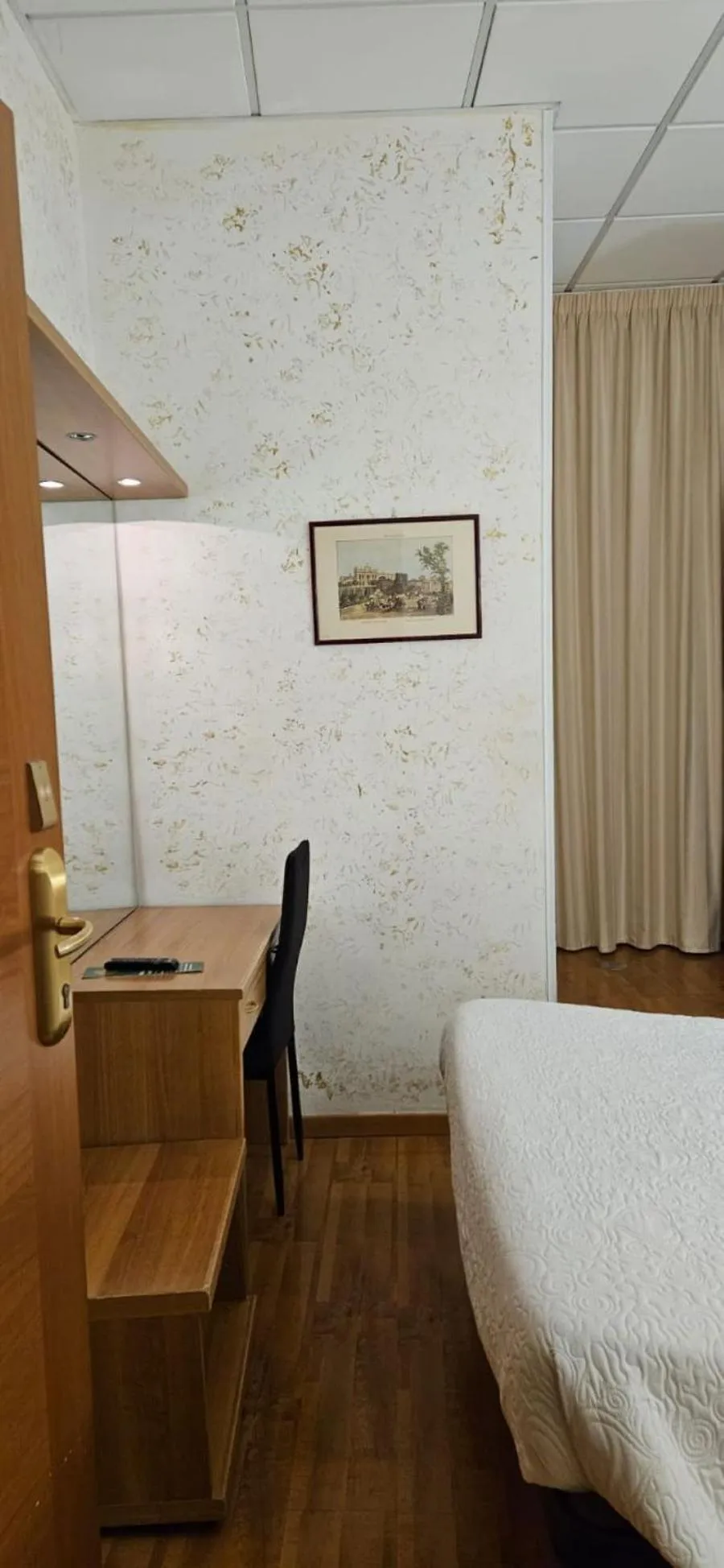 Bedroom, Bed in Hotel Julia