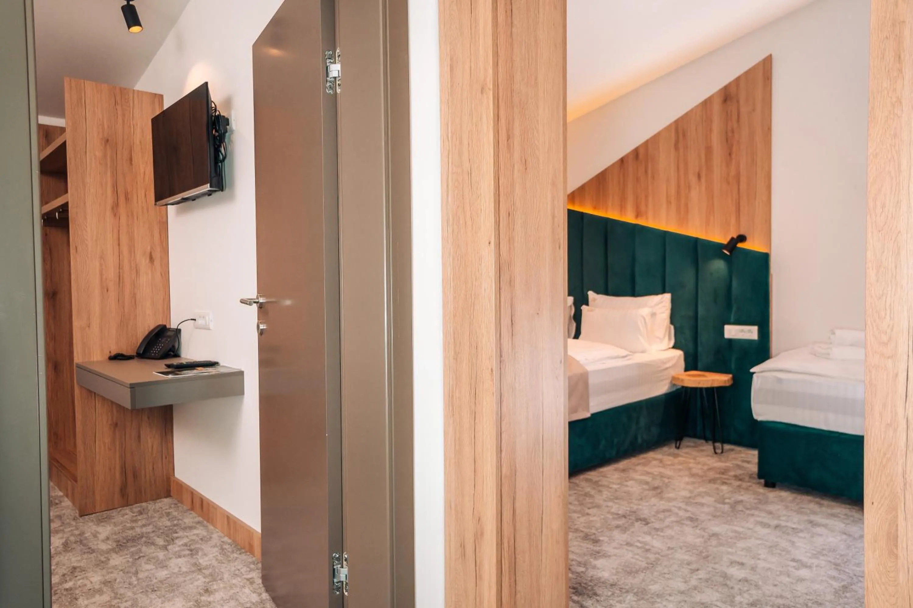 Bedroom, Bed in Hotel Forest