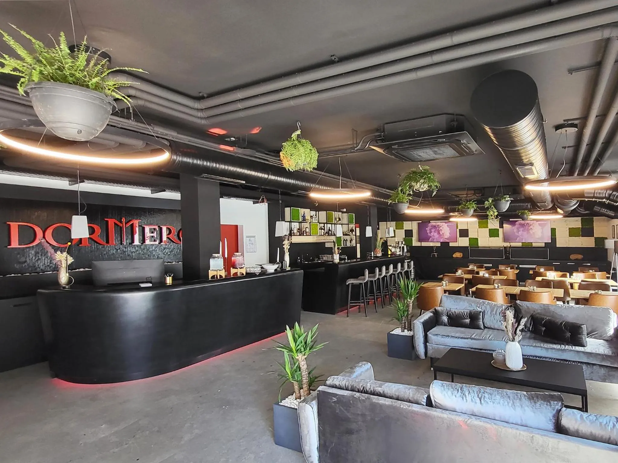 Lobby or reception in DORMERO Hotel Aschaffenburg