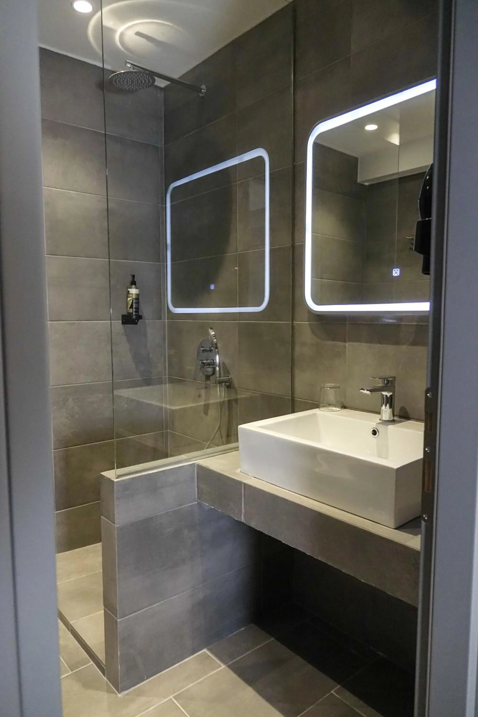 Bathroom in White Trilogy