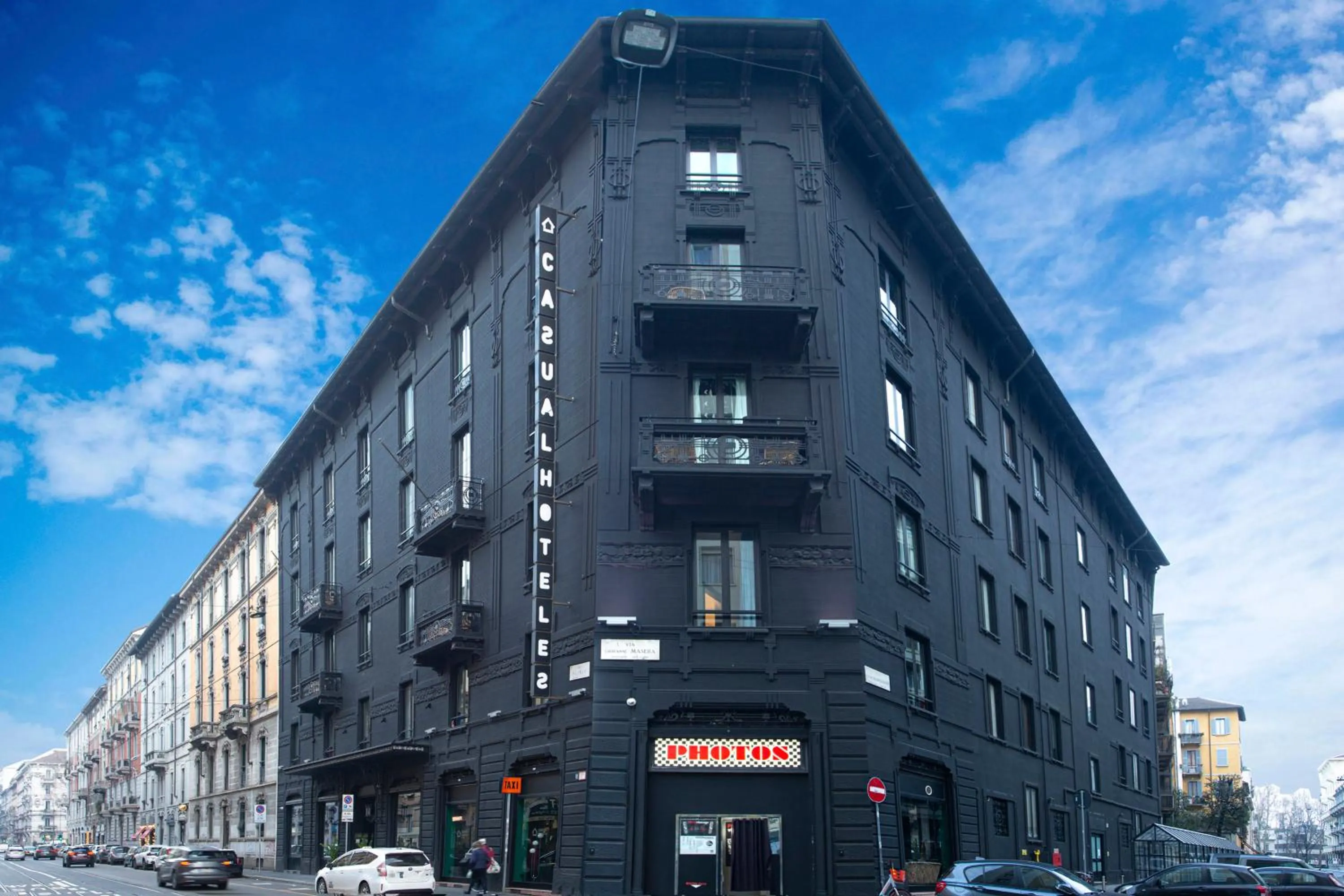 Property building in Casual Eclettico Milano