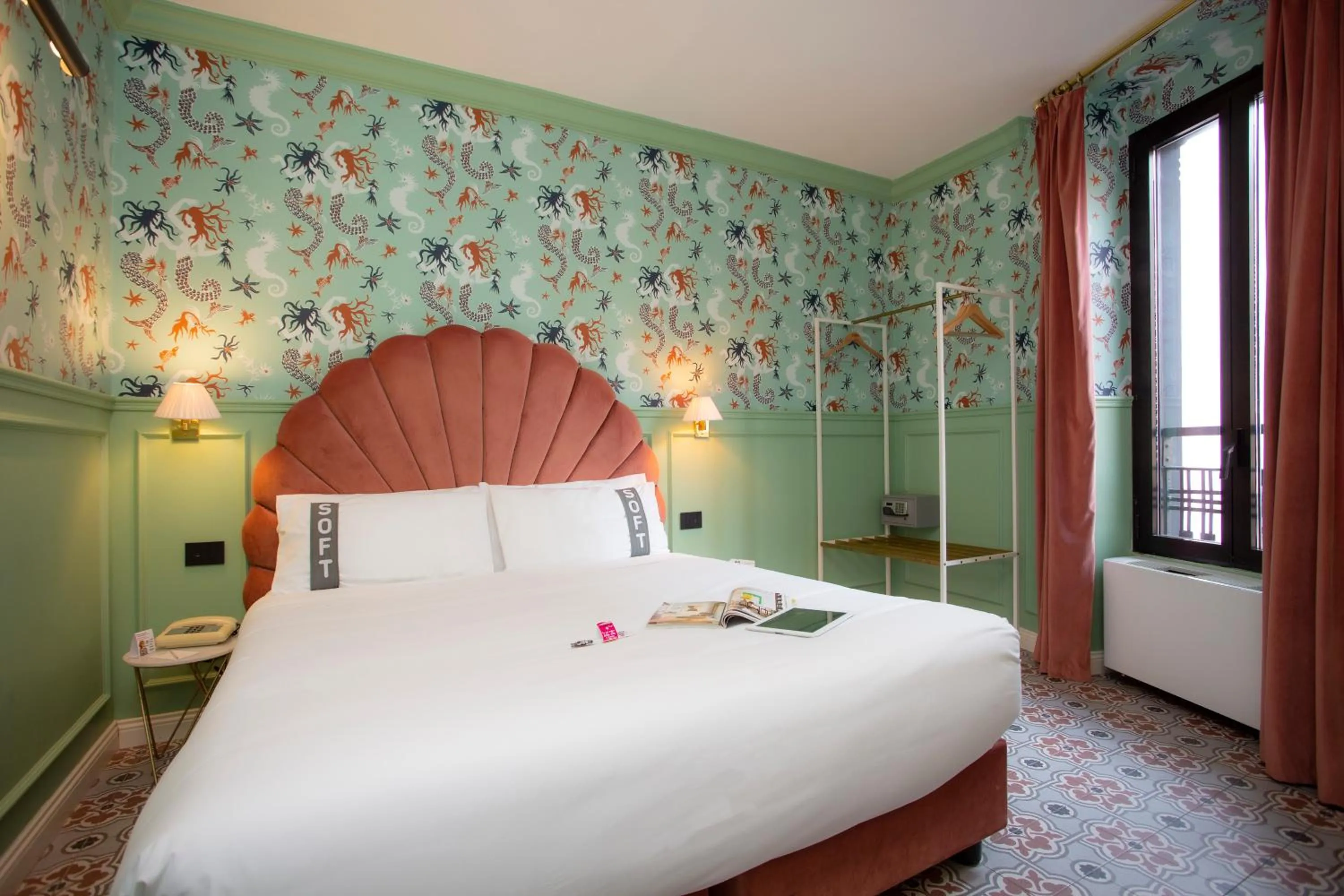 Photo of the whole room, Bed in Casual Eclettico Milano