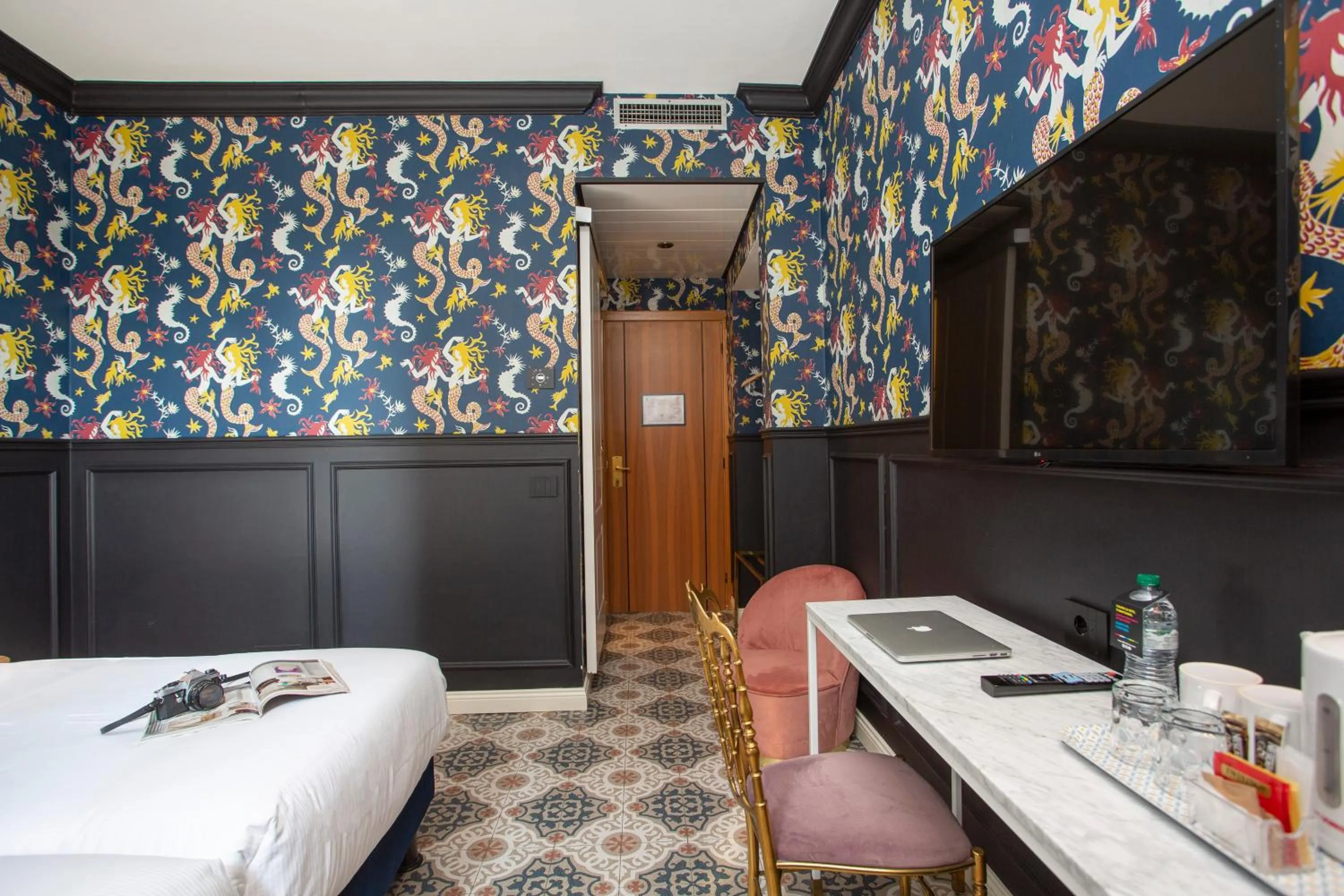 Photo of the whole room, Bed in Casual Eclettico Milano