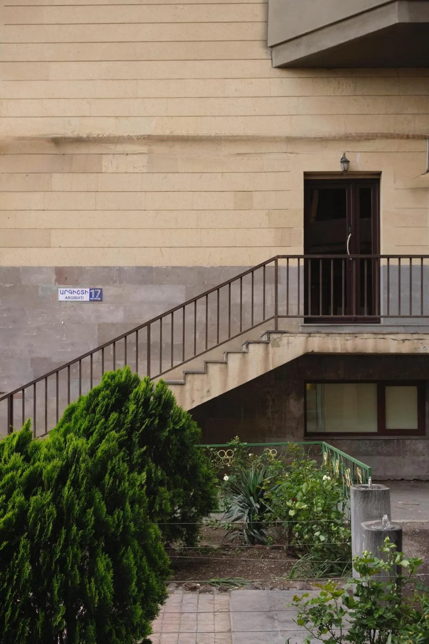 Property building in Glendale Boutique Hotel