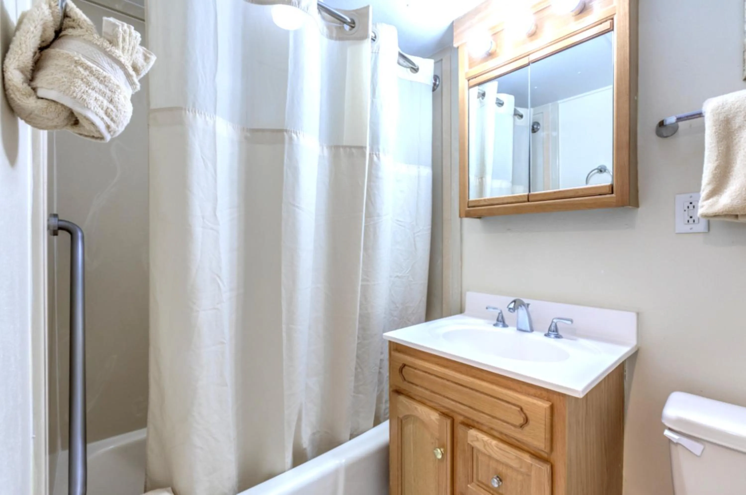 Bathroom in Destin Holiday Beach Resort