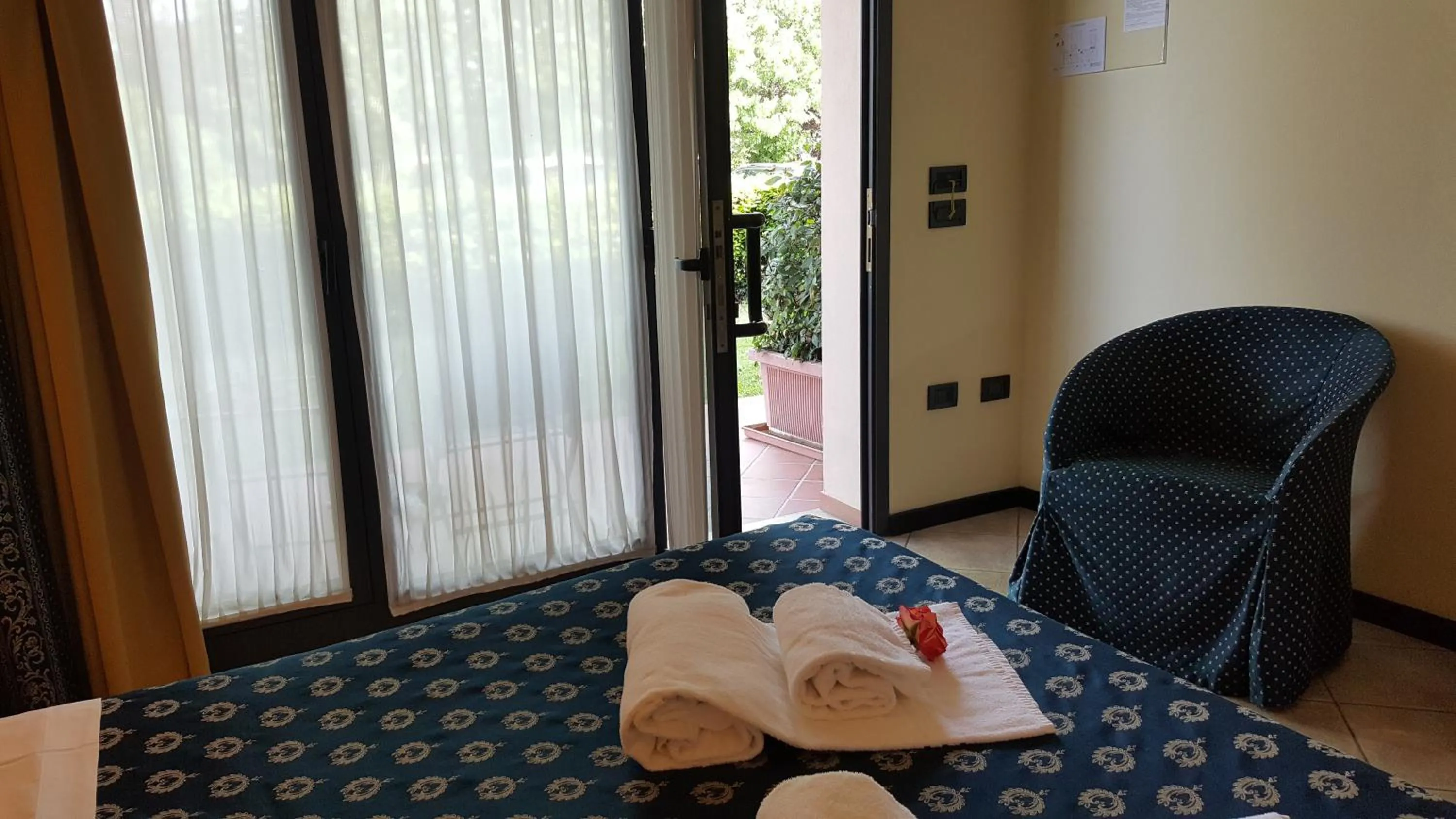 Bedroom, Bed in Yachting Hotel Mistral