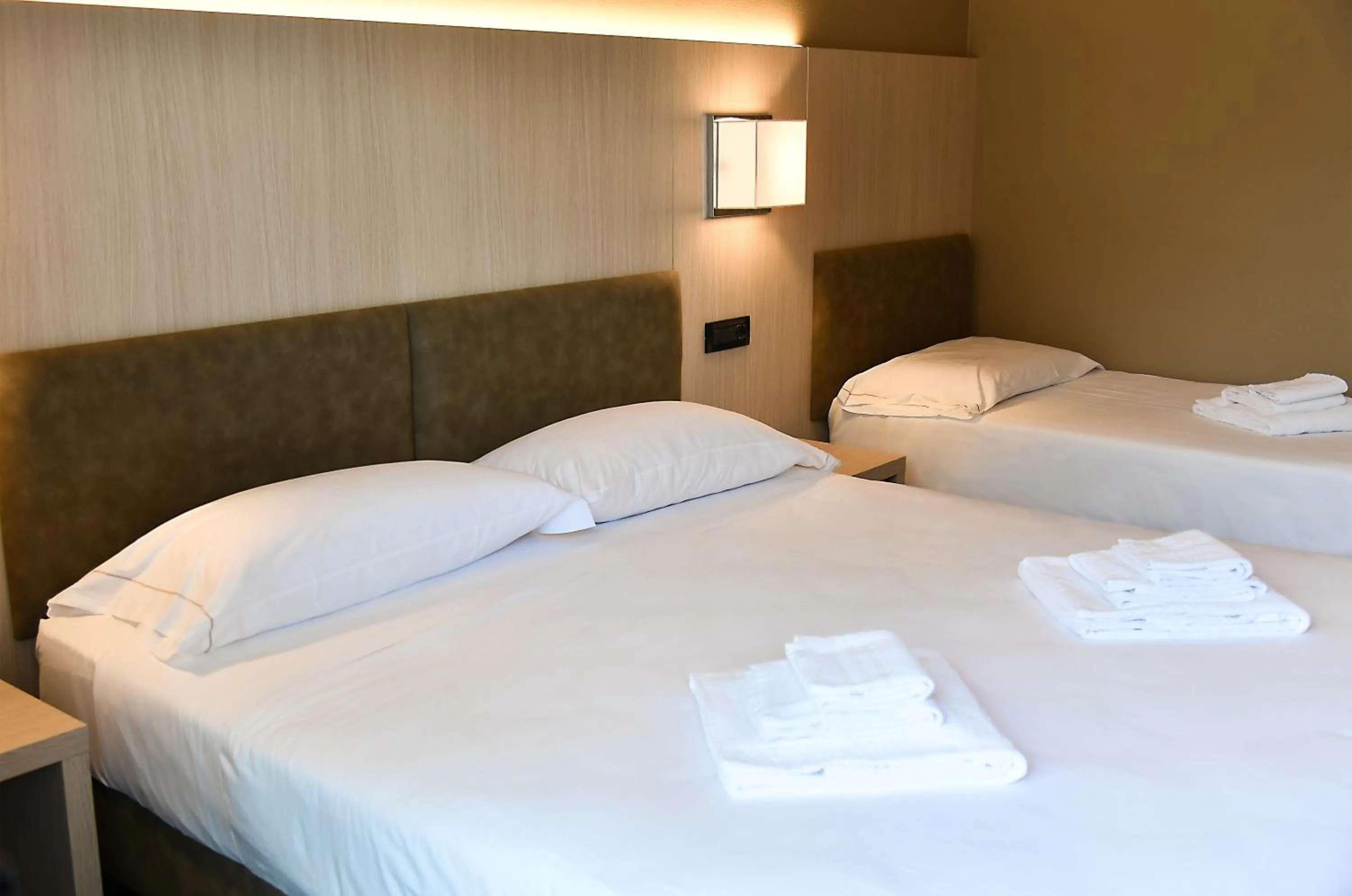 Bedroom, Bed in Yachting Hotel Mistral