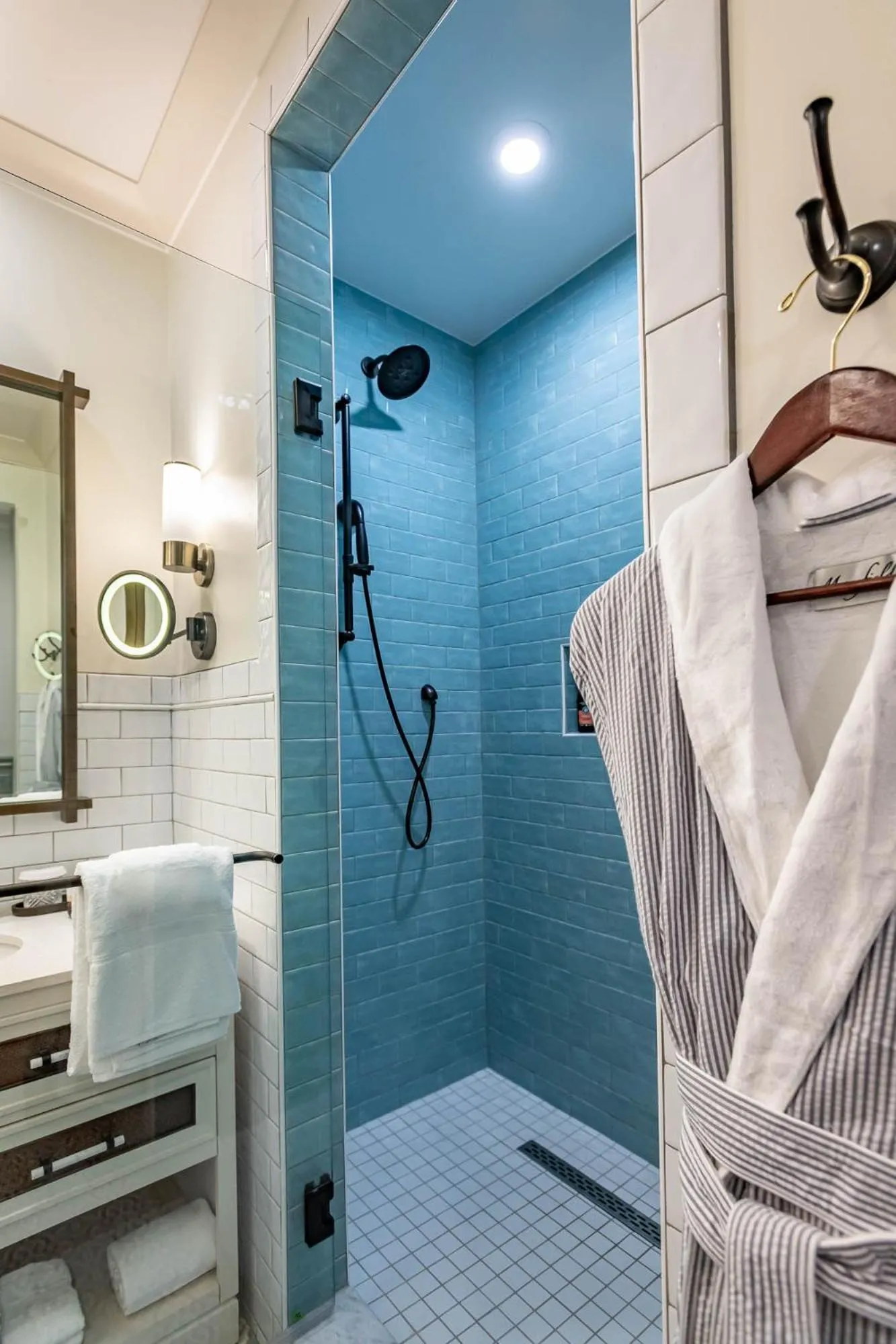 Bathroom in Camp Creek Inn