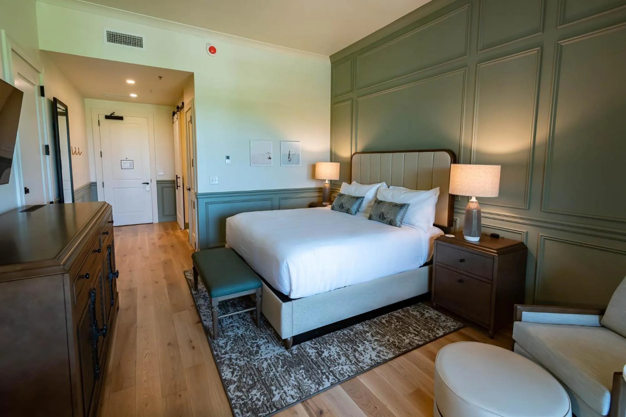 Bedroom, Bed in Camp Creek Inn