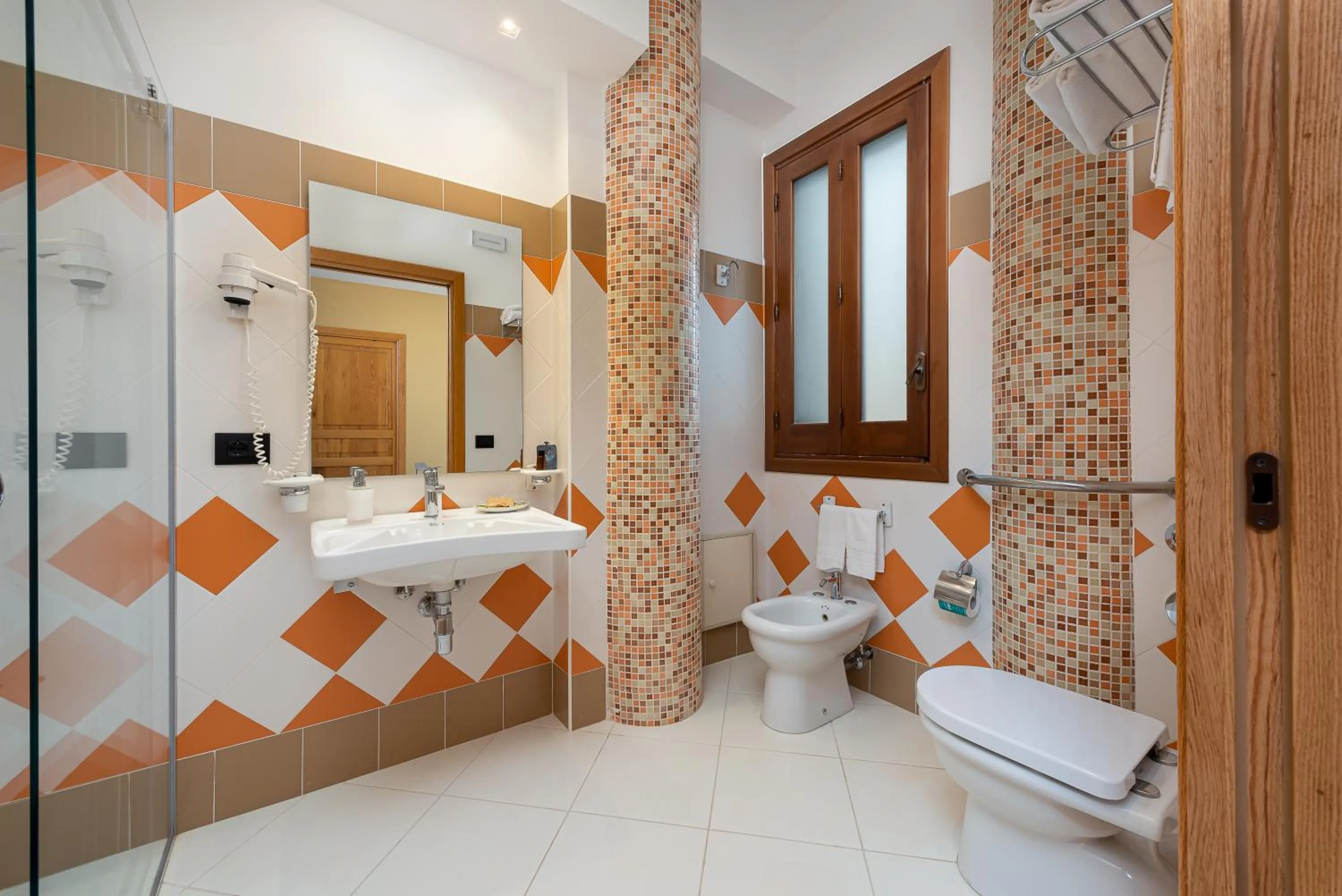 Bathroom in Hotel Sicilya