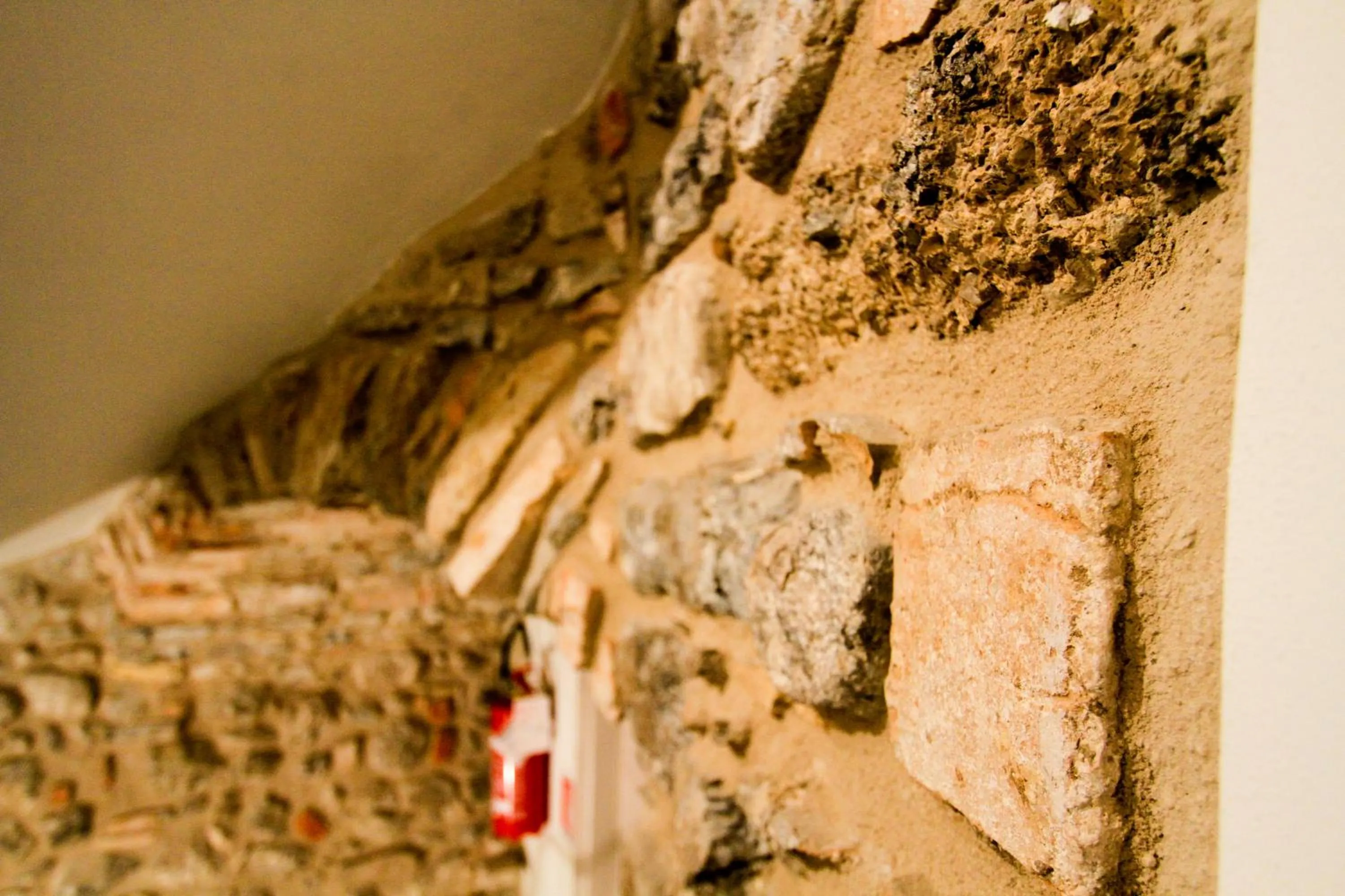 Decorative detail in Garni Gianmartin