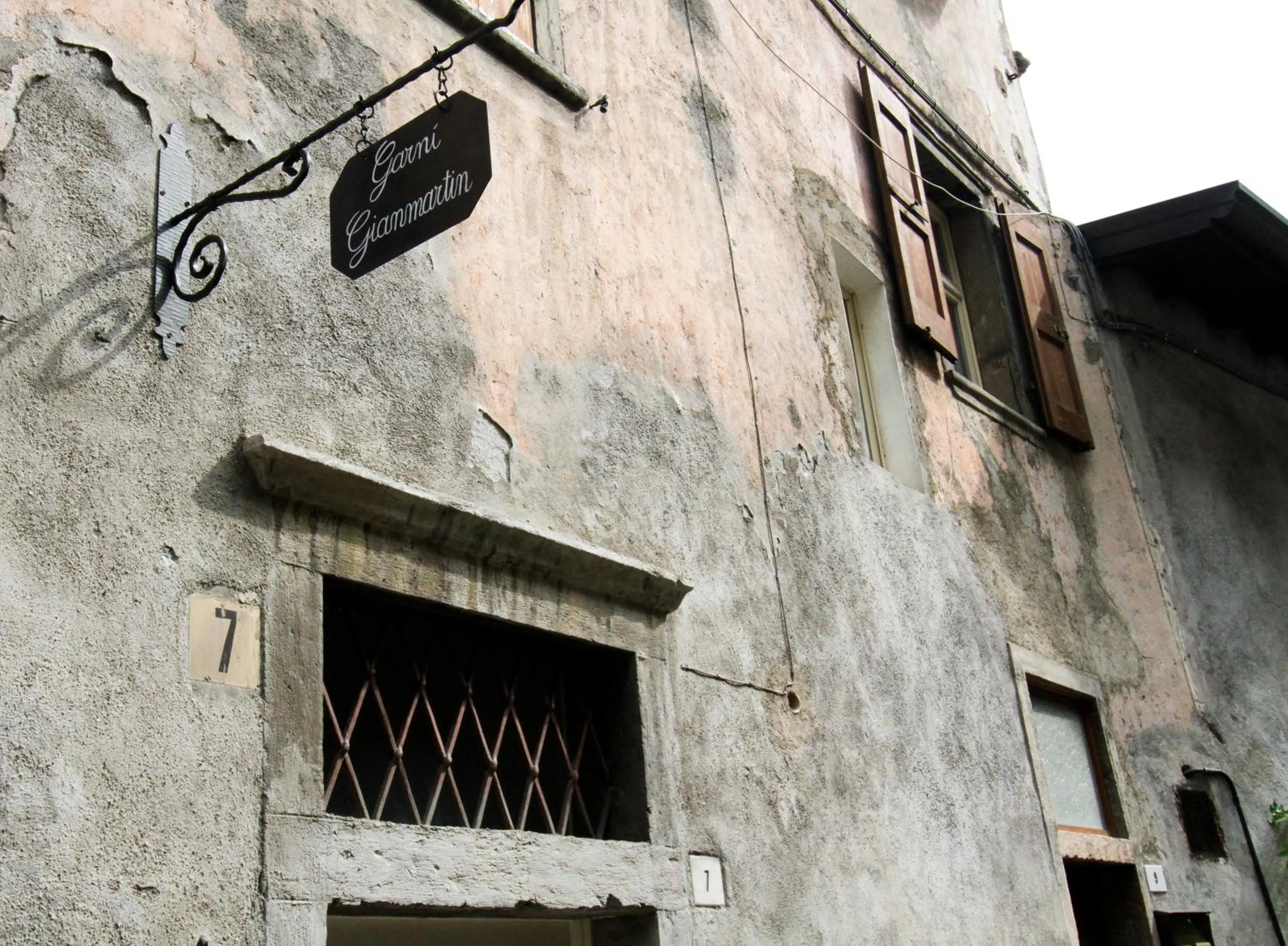 Facade/entrance in Garni Gianmartin